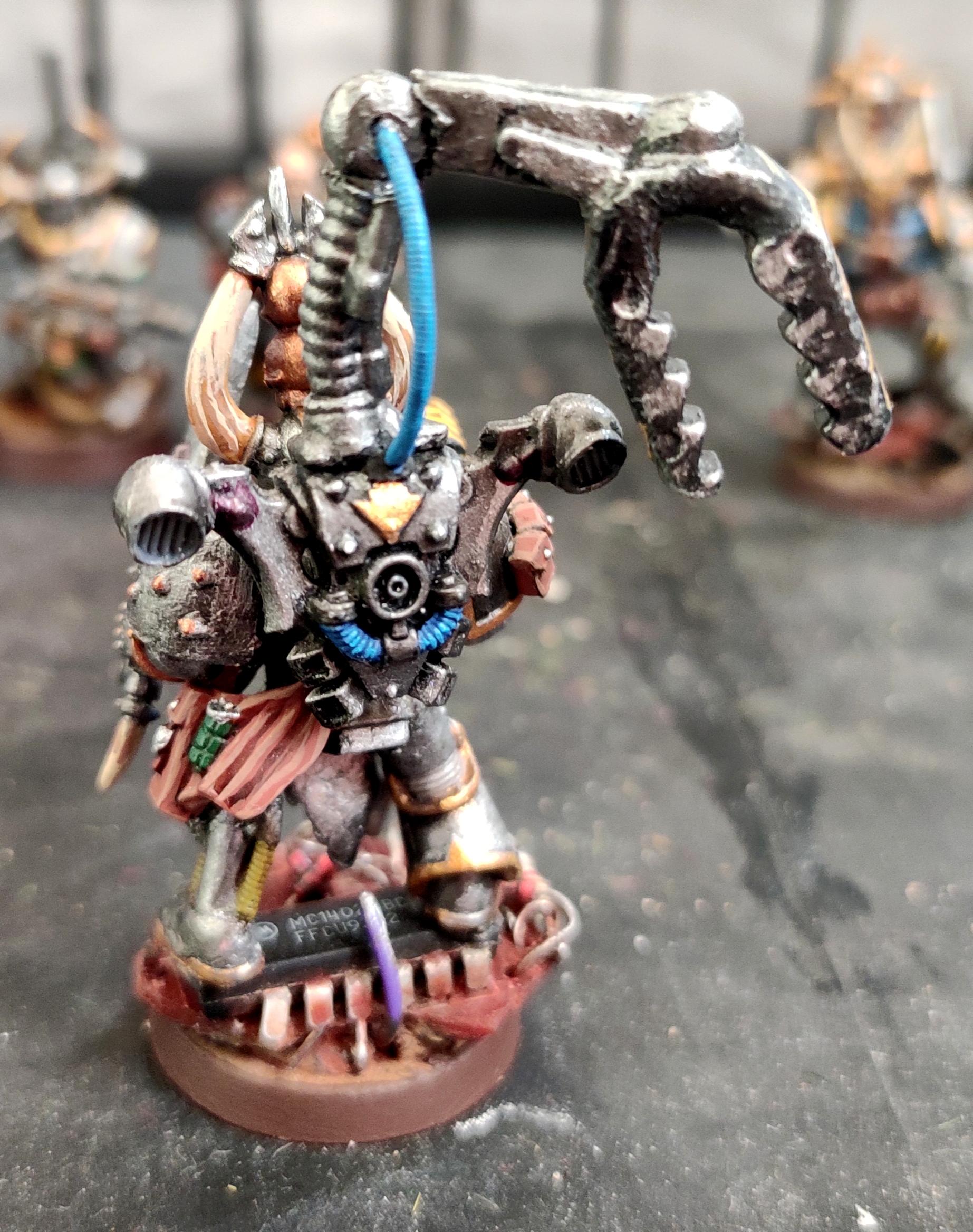 Champion, Chaos, Chaos Space Marines, Conversion, Hazard Stripes, Heretic Astartes, Infantry, Iron Warriors, Iron Within, Iron Without!, Kitbash, Scratch Build, Servo Arm, Servo Leg, Squad, Traitor Legions, Warhammer 40,000