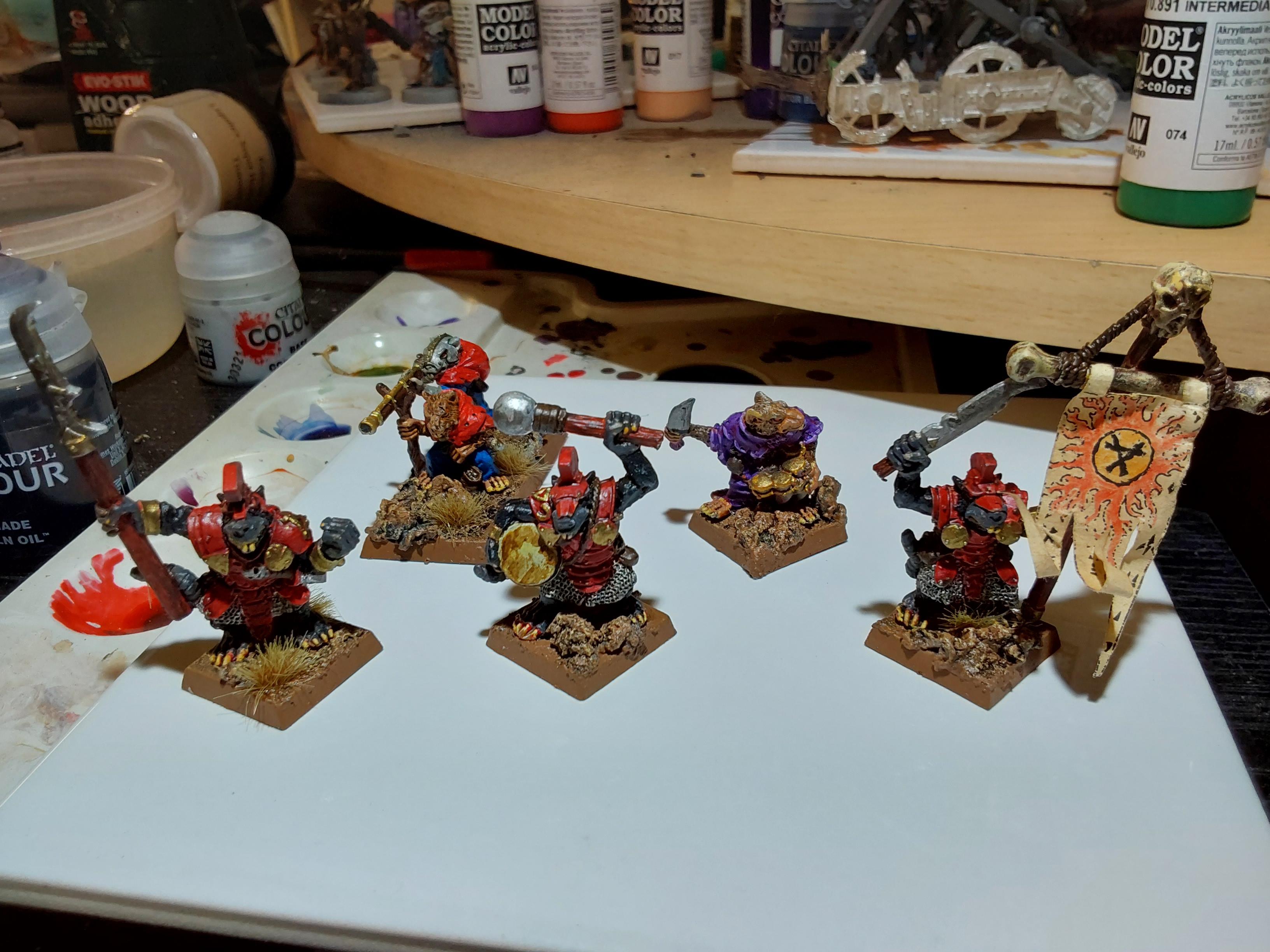 Skaven; Stormvermin; Command; Banner; Musician; Champion