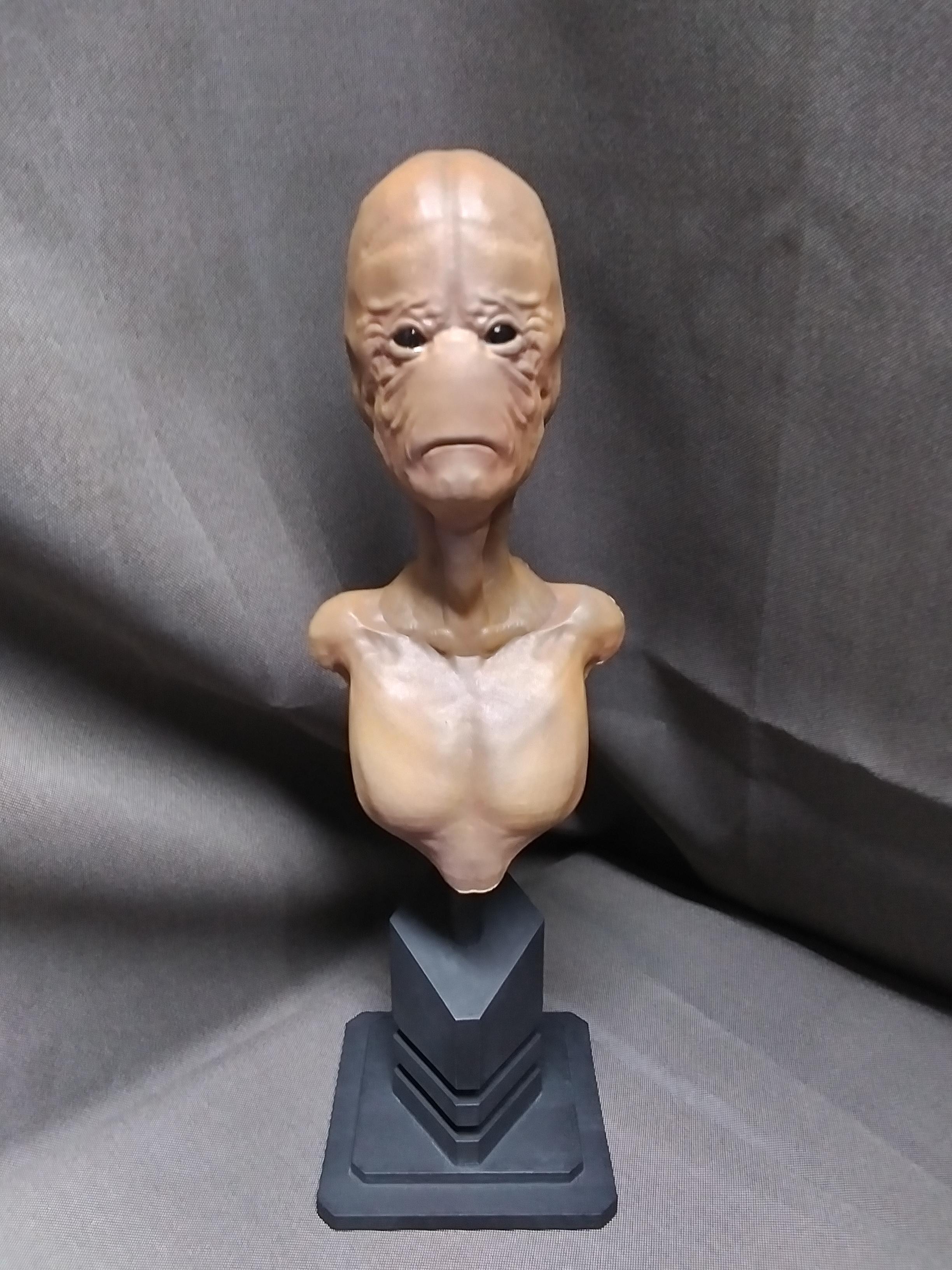 fire in the sky alien bust 9 inches tall 