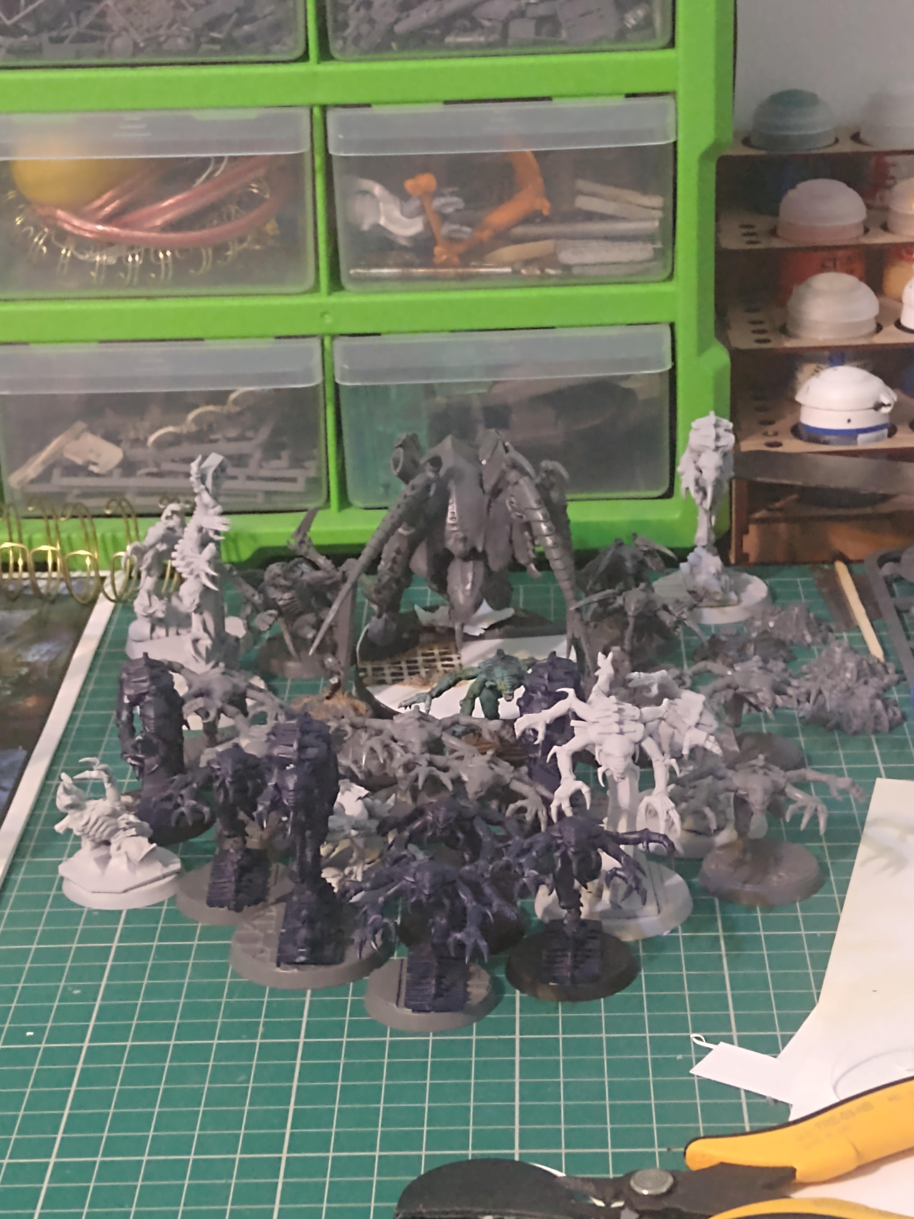 Carnifex, Genestealer, Tyranids