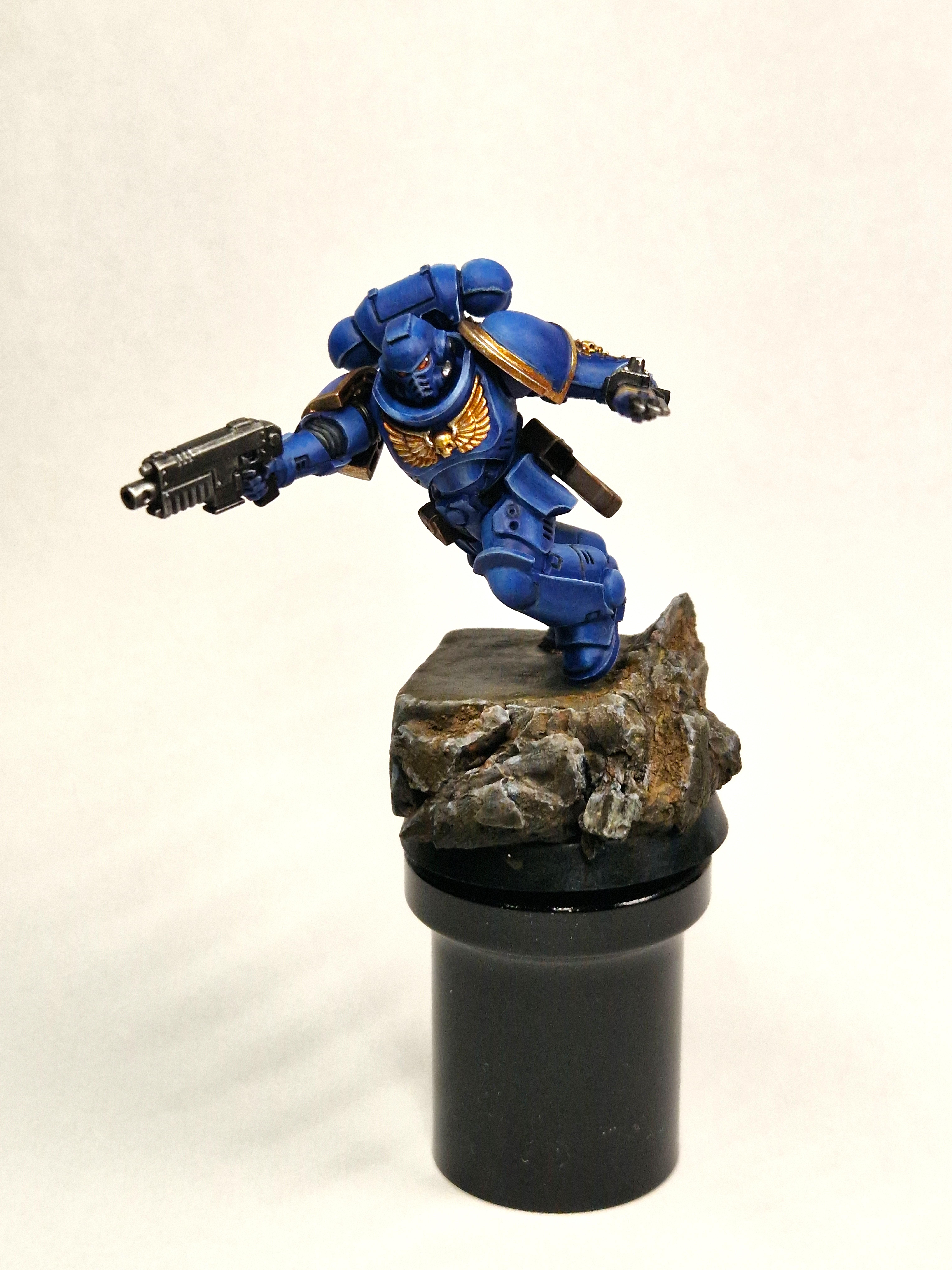 Base, Bolter, Chainsword, Space Marines, Ultramarines