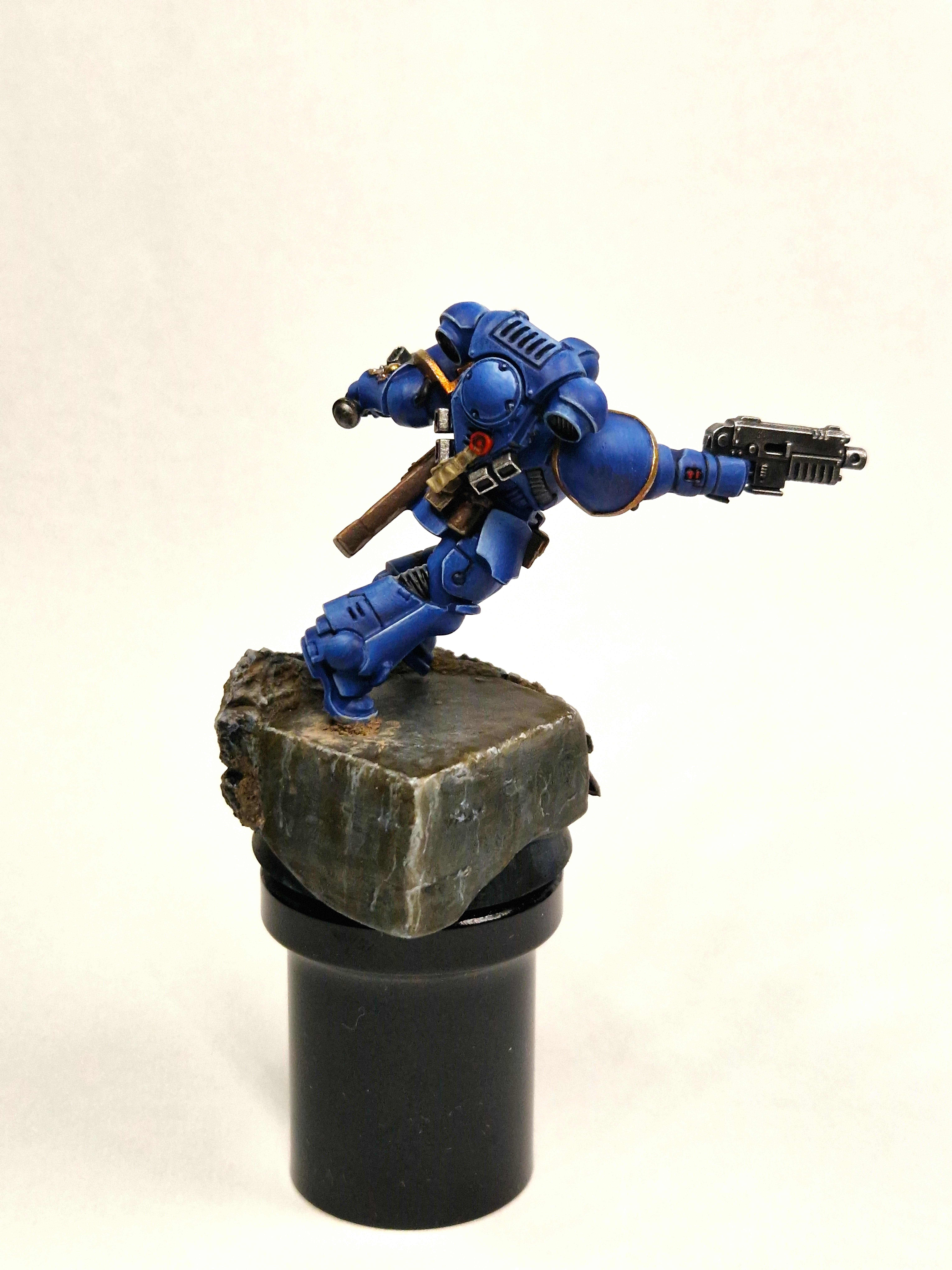 Base, Bolter, Chainsword, Space Marines, Ultramarines