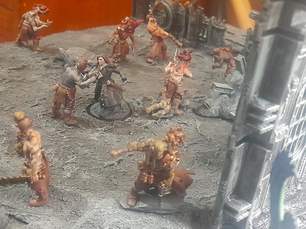 Adelana Helgen, Ambush, Attelus Kaltos, Badass, Bolter, Chaos, Cultists, Dark Heresy, Diorama, Inquisition, Power Sword, Secret War, Throne Agent, Throne Agents, Warhammer 40,000, Warhammer Fantasy