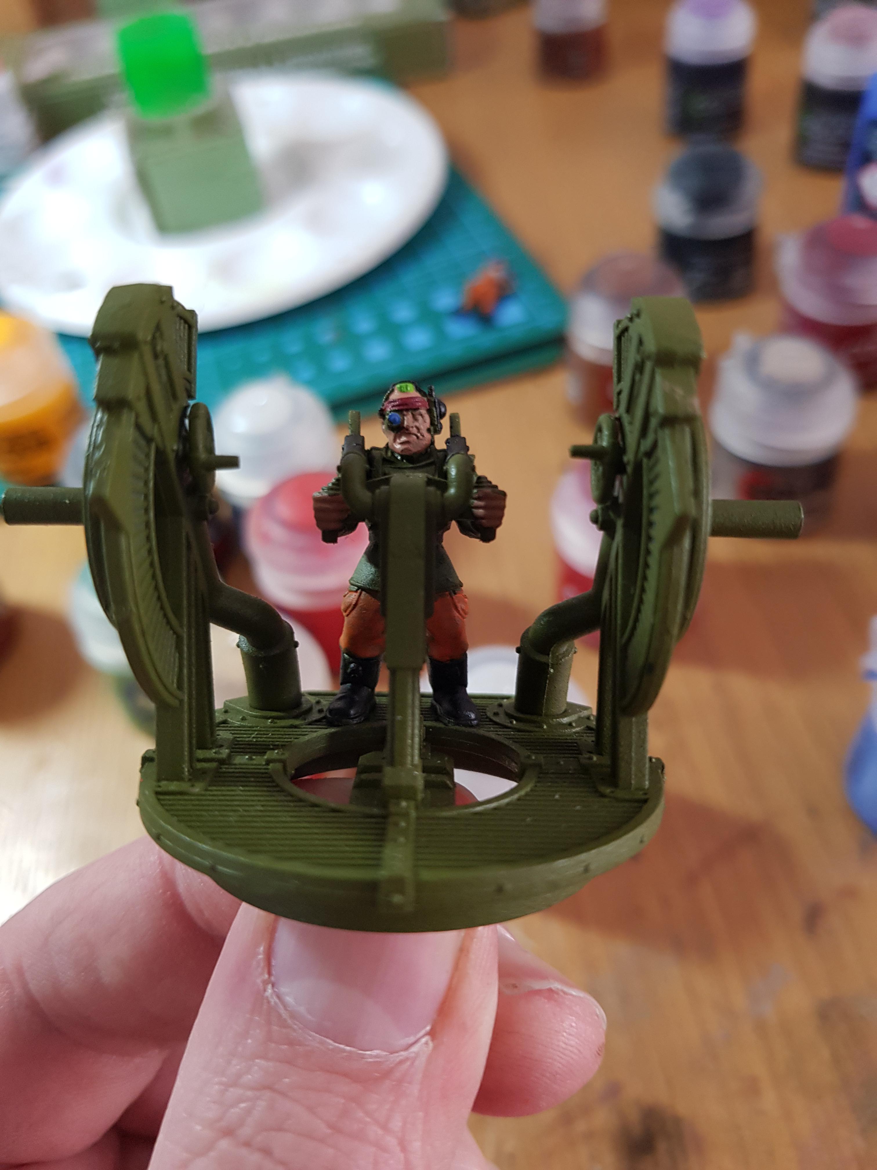Hydra gunner front