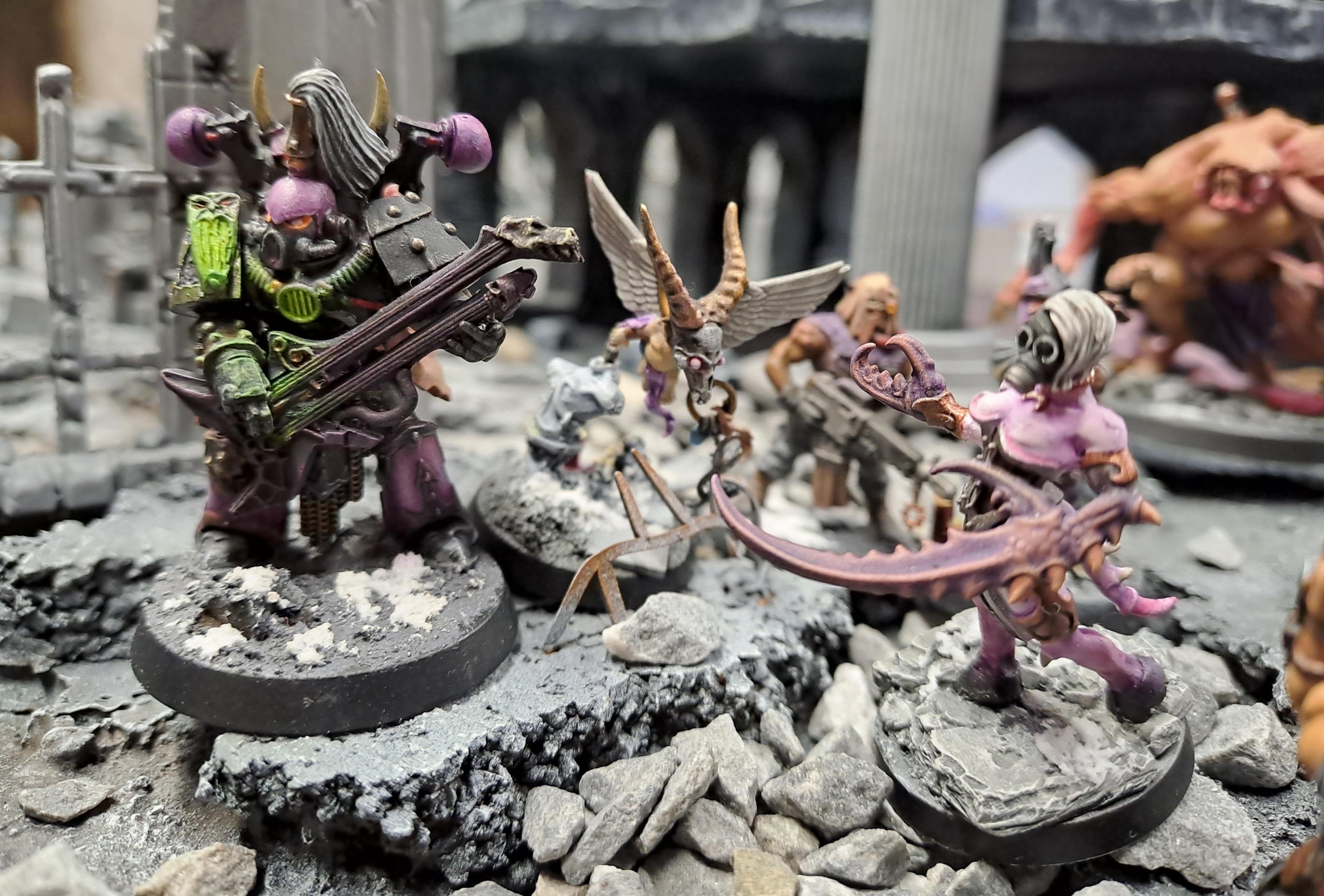 Chaos, Chaos Cultist, Chaos Daemons, Chaos Space Marines, Chaos Spawn, Cherub, Daemonettes, Emperor's Children, Gas Mask, Mutant, Noise Marines, Slaanesh, Twin Linked Guitar, Warhammer 40,000