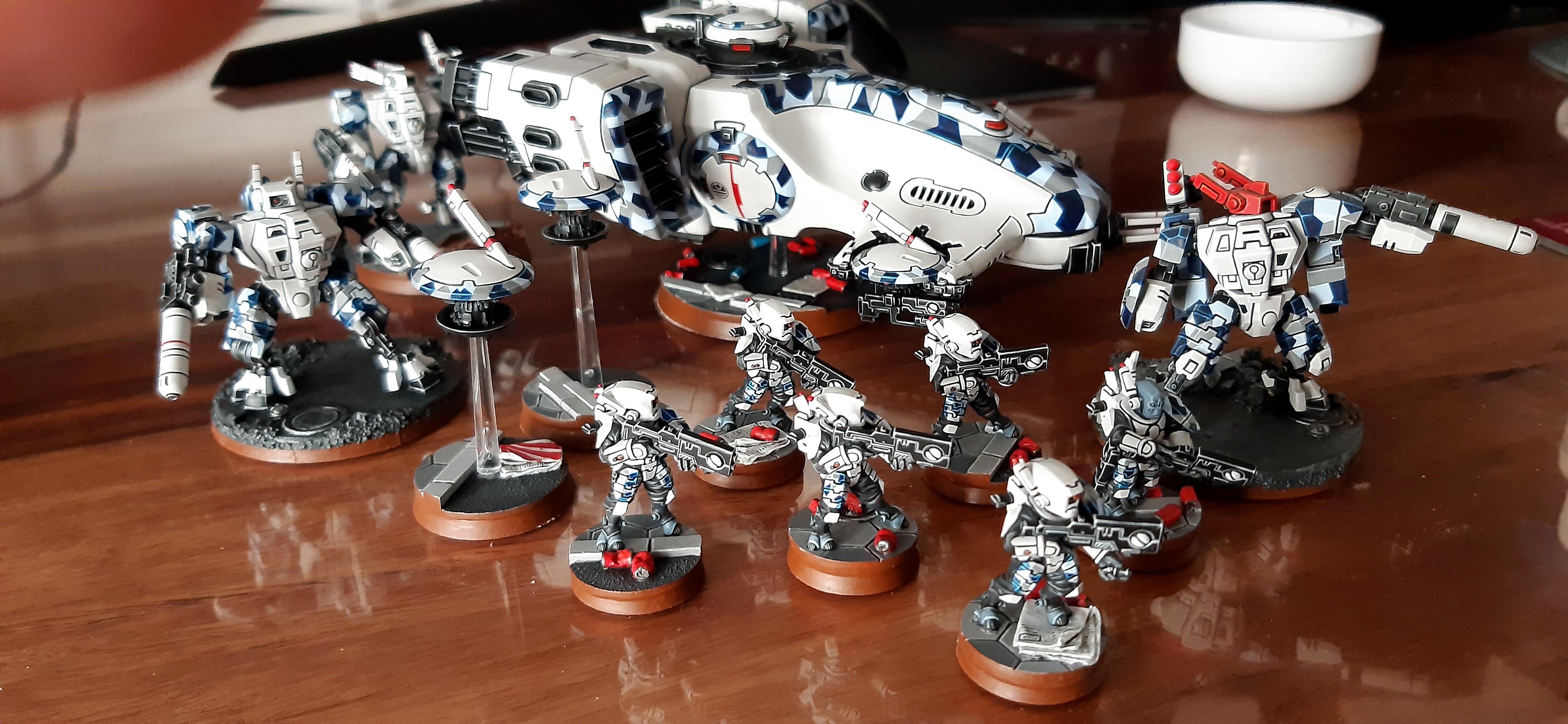 Battlesuit, Crisis Battlesuit, Devilfish, Drones, Preacher, Tau, White