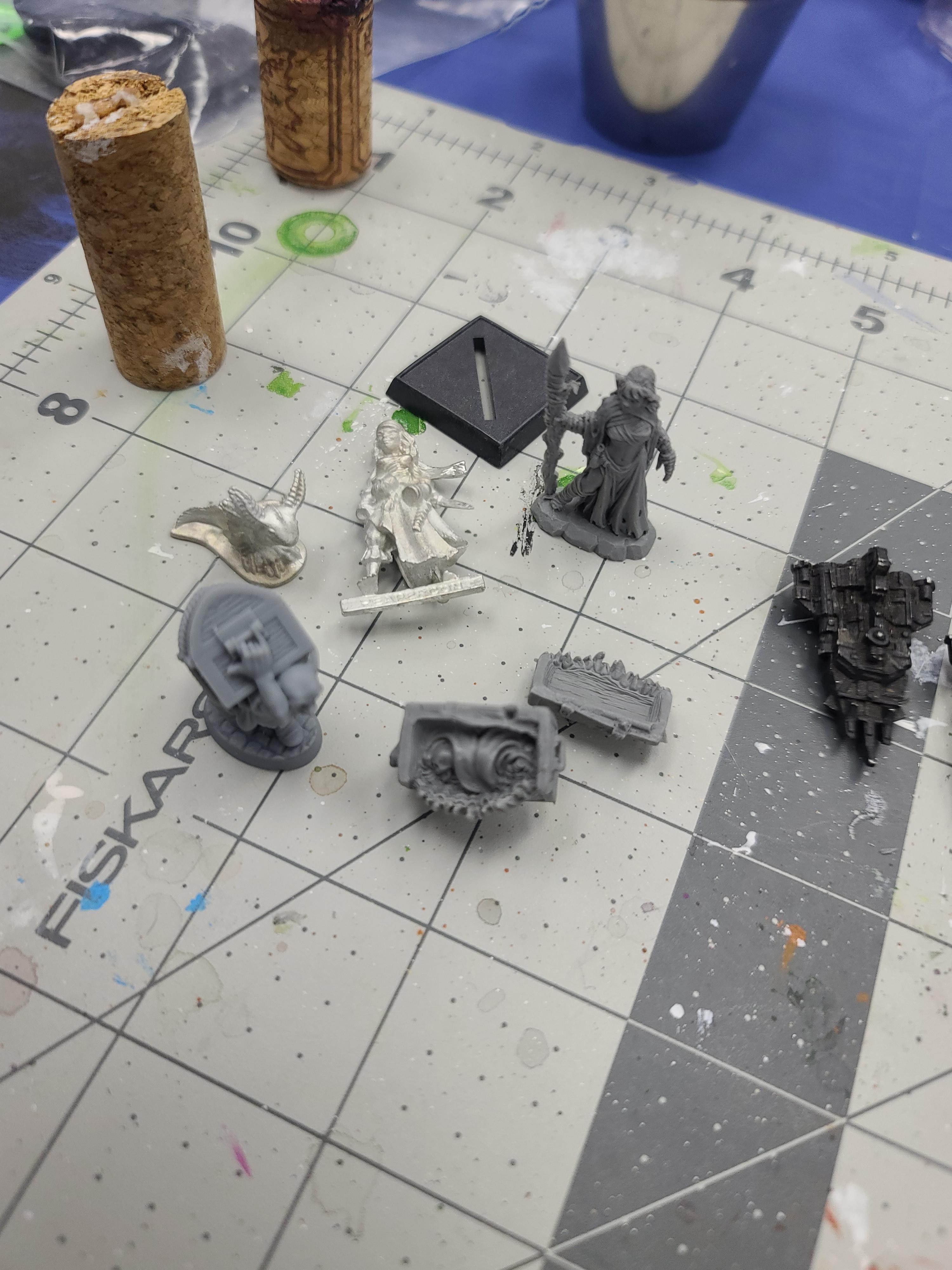 Dungeons And Dragons, Elves, Goblins, Mimic, Reaper Miniatures, Rogue, Treasure Chest, Wizard