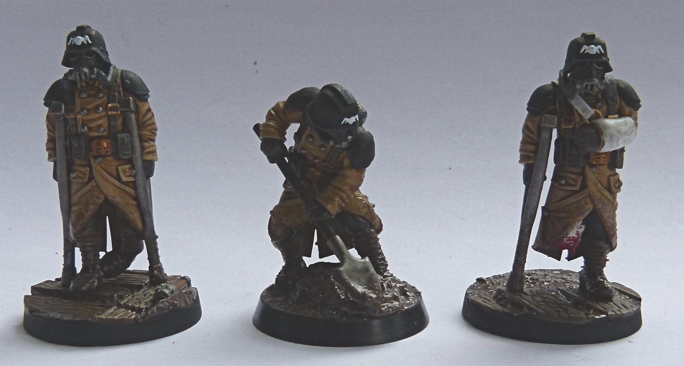 Grimguard Injured and Gravedigger