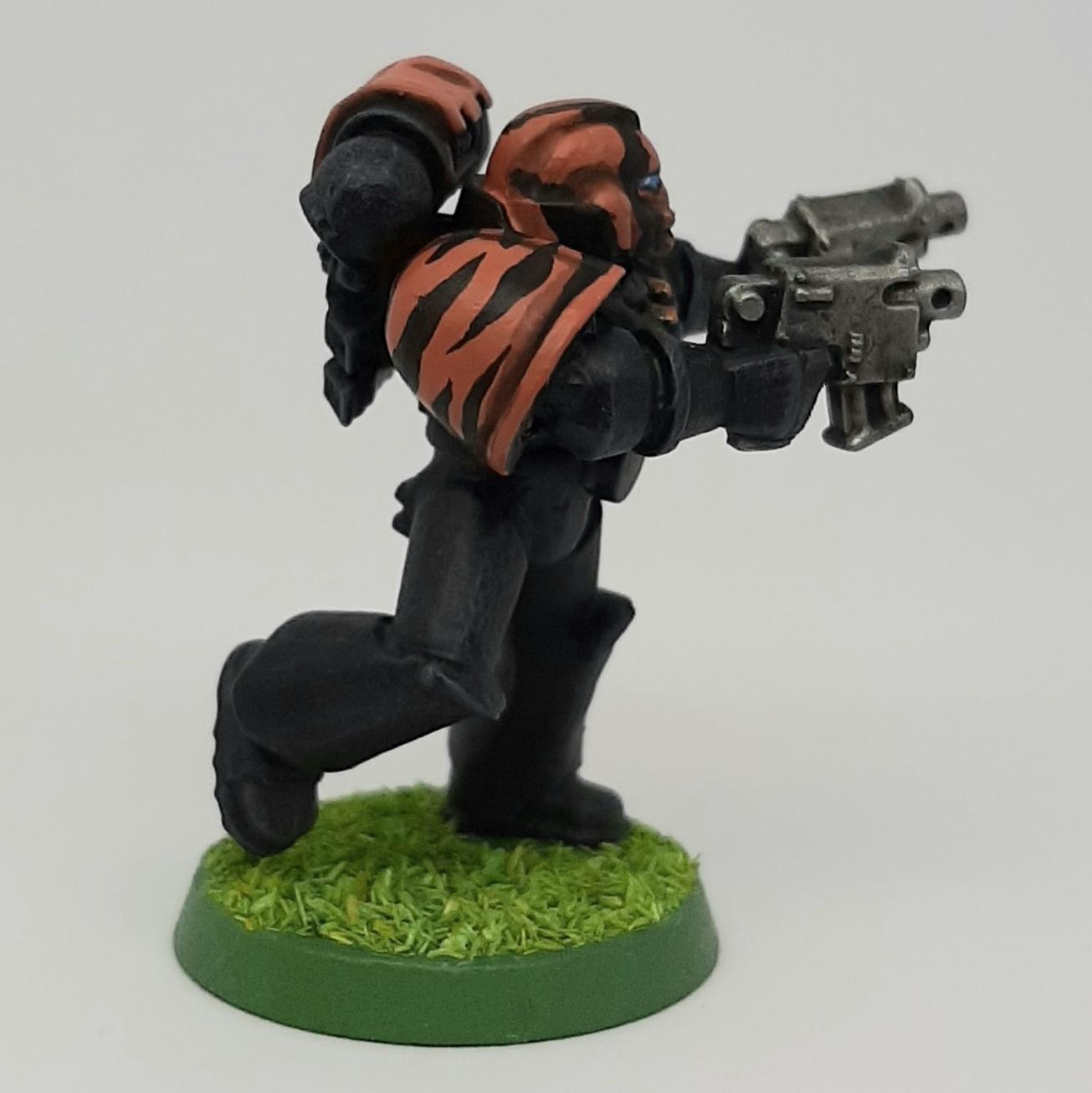 Astartes, Bolter, Boltgun, Camouflage, Claw, Combat, Conversion, Dual, Fang, Fighting, Forest, Green, Gunfighter, India, Jungle, Orange, Paw, Pistolier, Pistols, Saber, Space, Space Marines, Squad, Stripes, Tigers, Tooth, Veda, Vedic