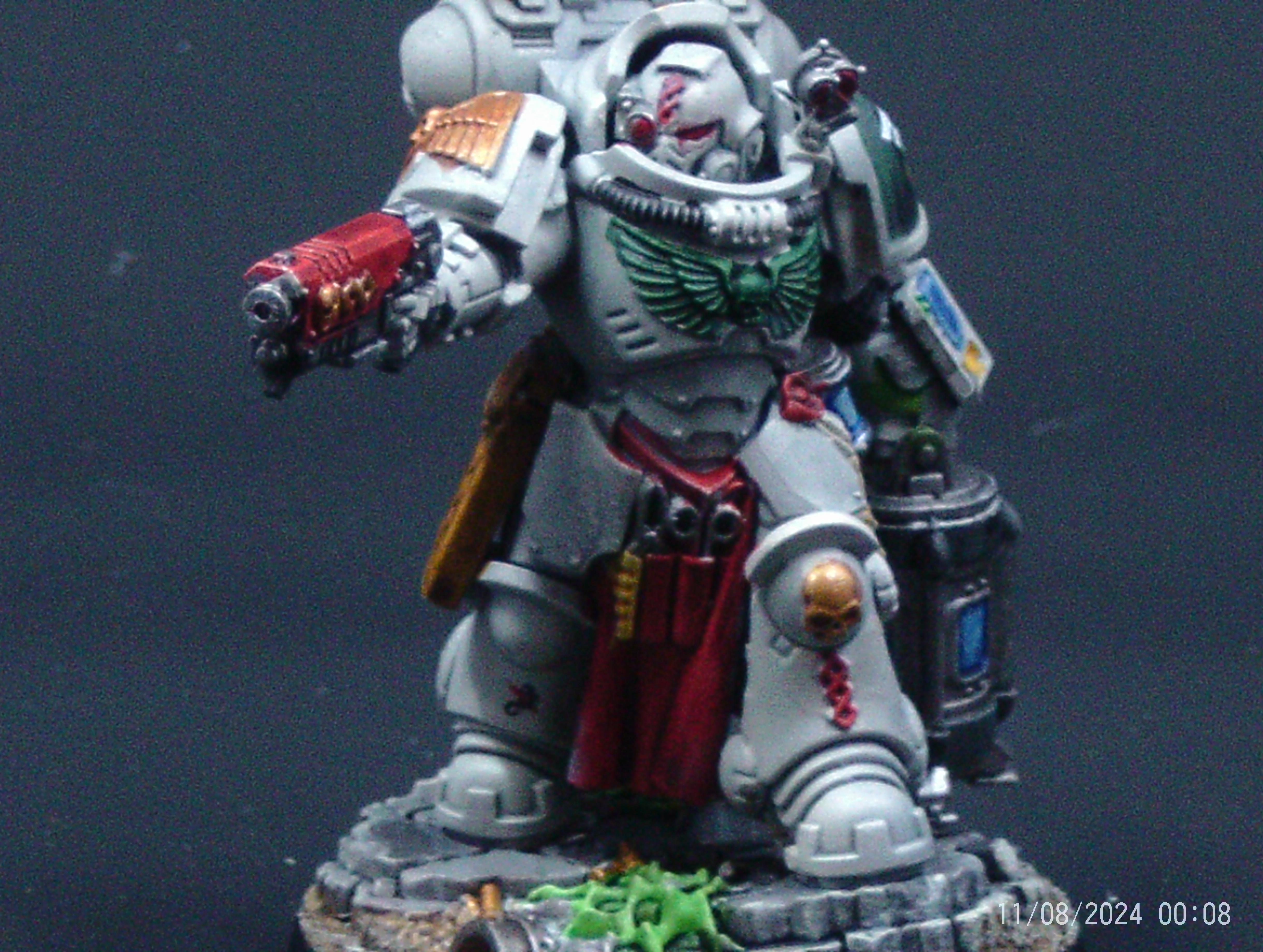 Apothecary Biologis Closeup