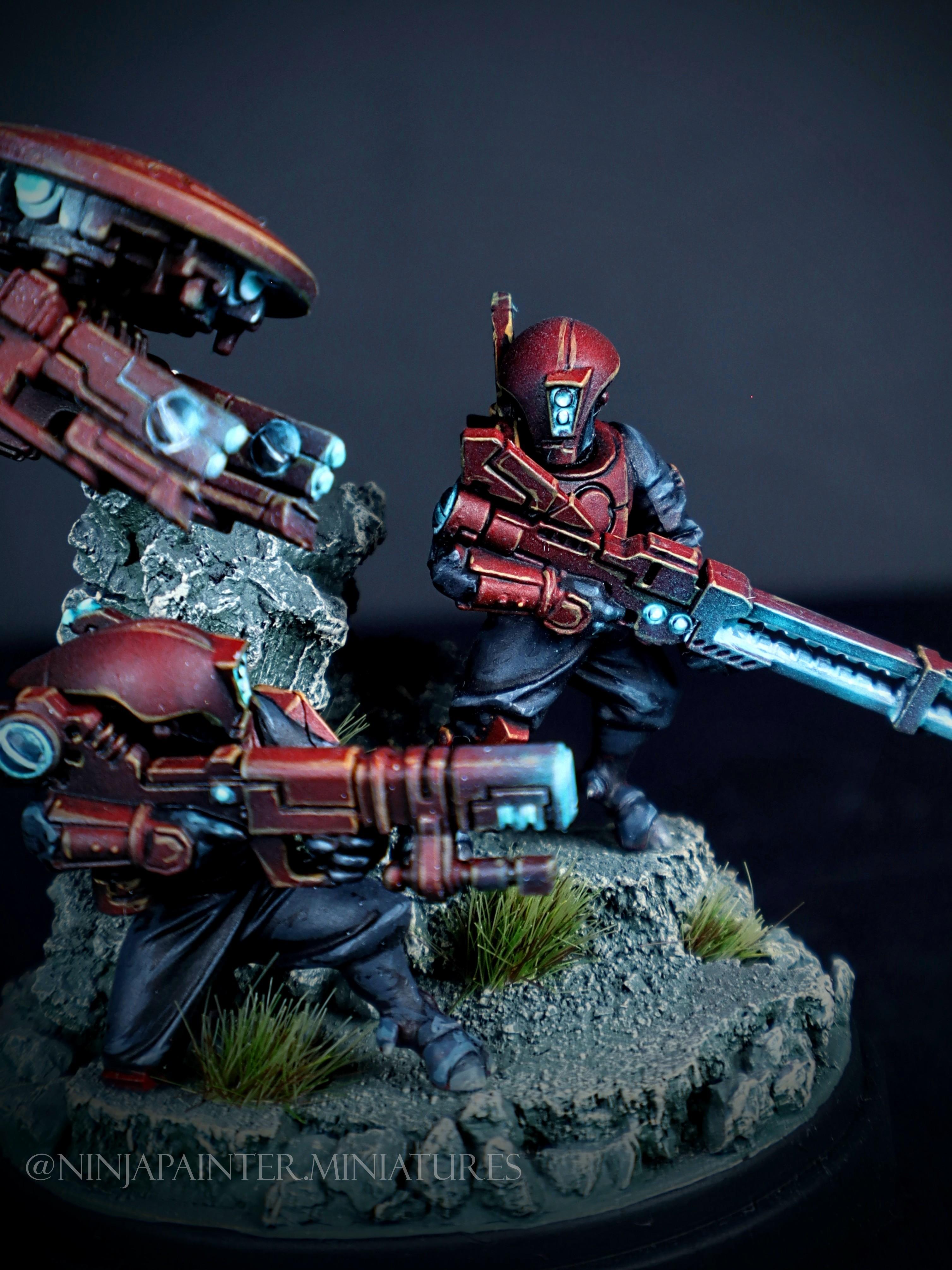 Tau's tiny diorama