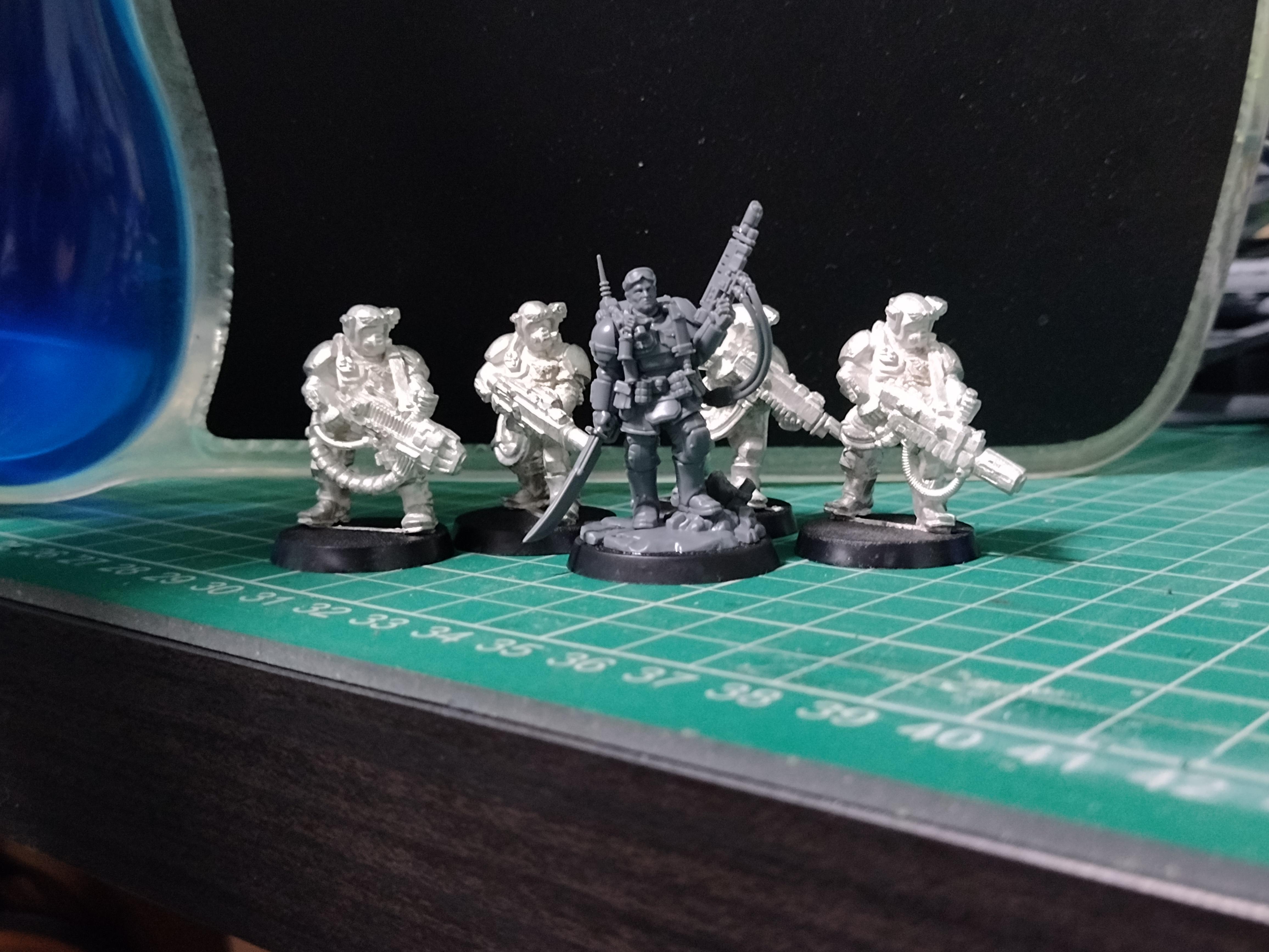 Cadians, Kasrkin, Metal, Plastic, Sergeant, Size Comparison, Warhammer + Exclusive