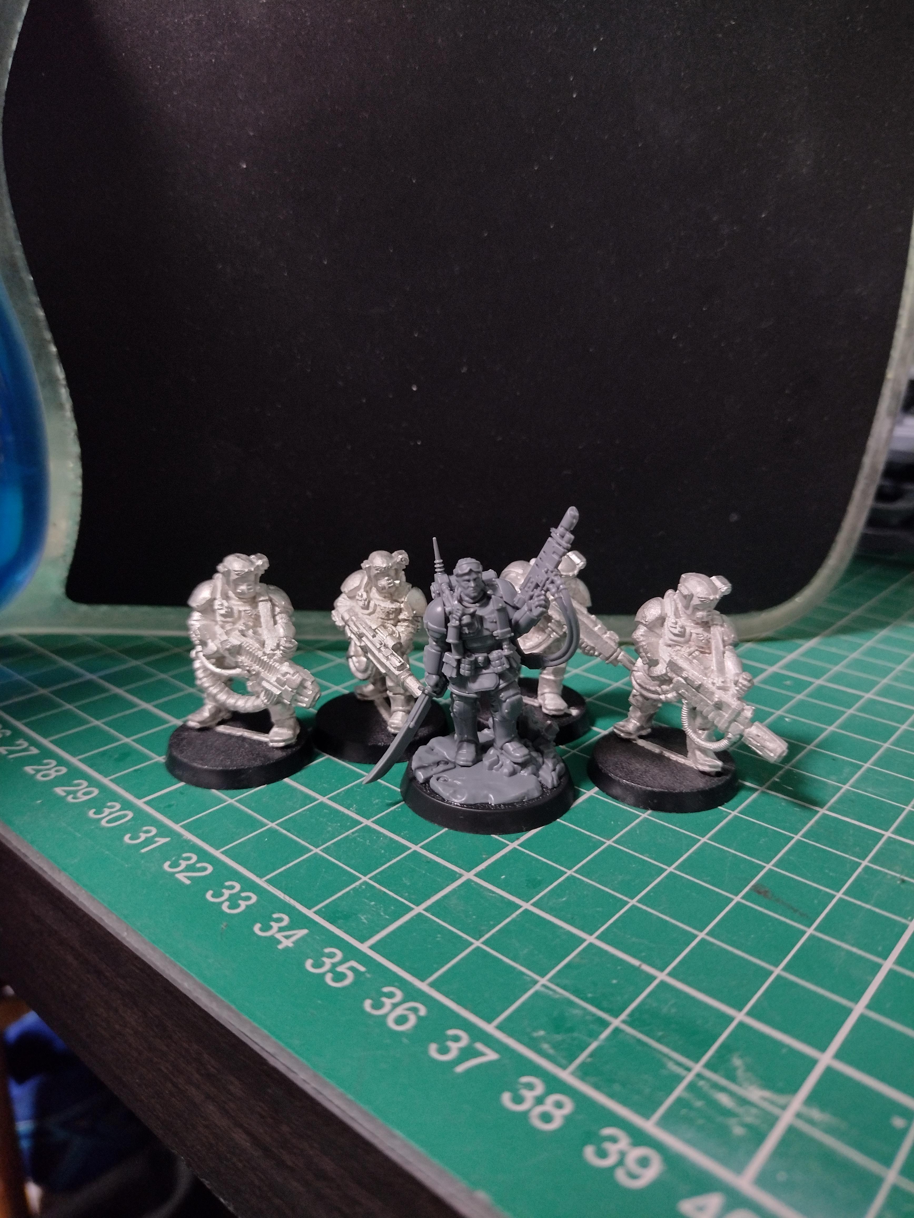 Cadians, Kasrkin, Metal, Plastic, Sergeant, Size Comparison, Warhammer + Exclusive