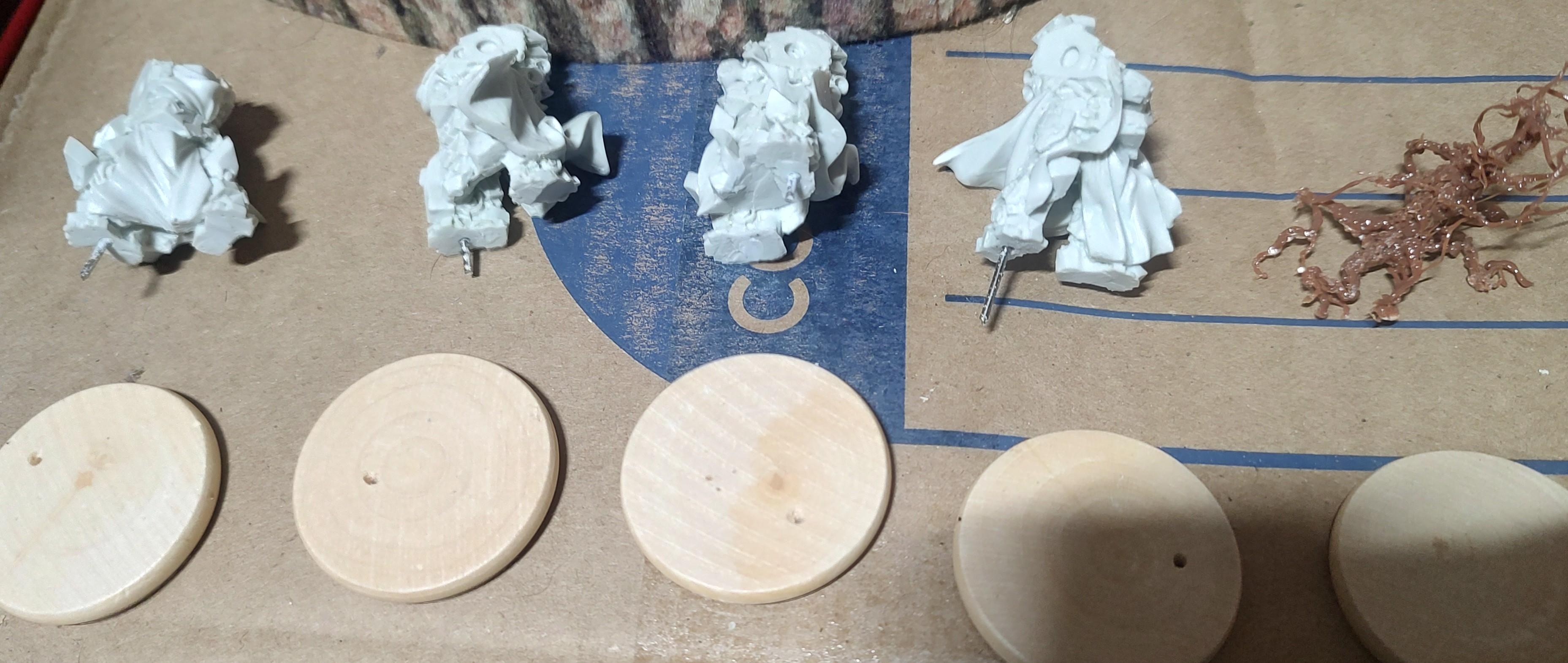 Puppets Of War, Proofknight-2