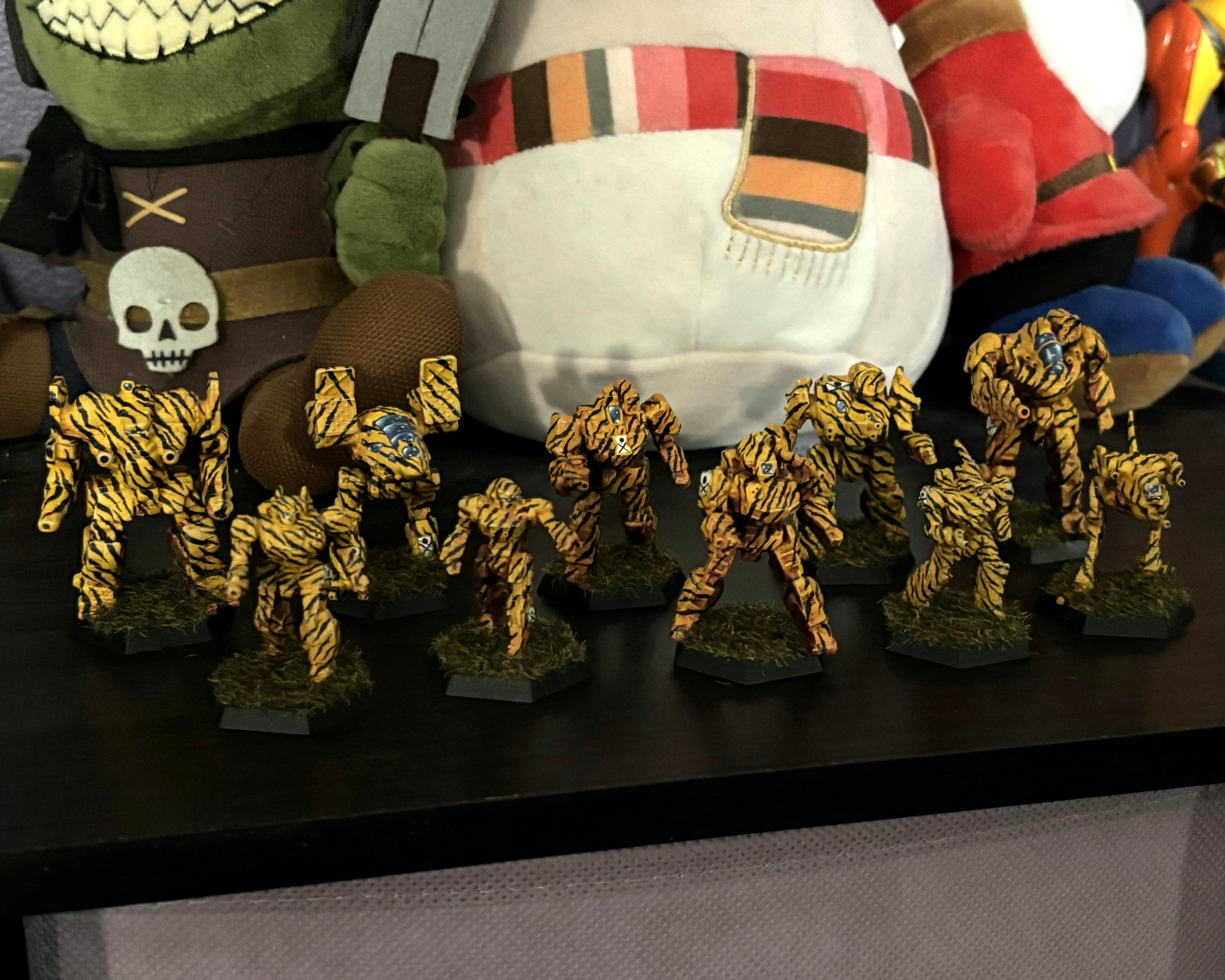 Awesome, Battle, Battlemaster, Battletech, Black Templars, Camouflage, Catalyst, Catalyst Game Labs, Catapult, Colorful, Commando, Fighting, Fighting Tigers, Freehand, Game, Labs, Lance, Locust, Mech Assault, Mech Lance, Mech Warrior, Mecha, Mechassault, Mechpilot, Mechs, Mechwarrior, Merc, Mercenary, Minis, Models, Painted, Painting, Pilot, Real, Real Mecha, Robots, Shadowhawk, Stinger, Stripe, Stripes, Tech, Thunderbolt, Tiger, Tiger Camo, Tiger Stripes, Tigers, Valkyrie, War Games, Wargaming, Wolverine