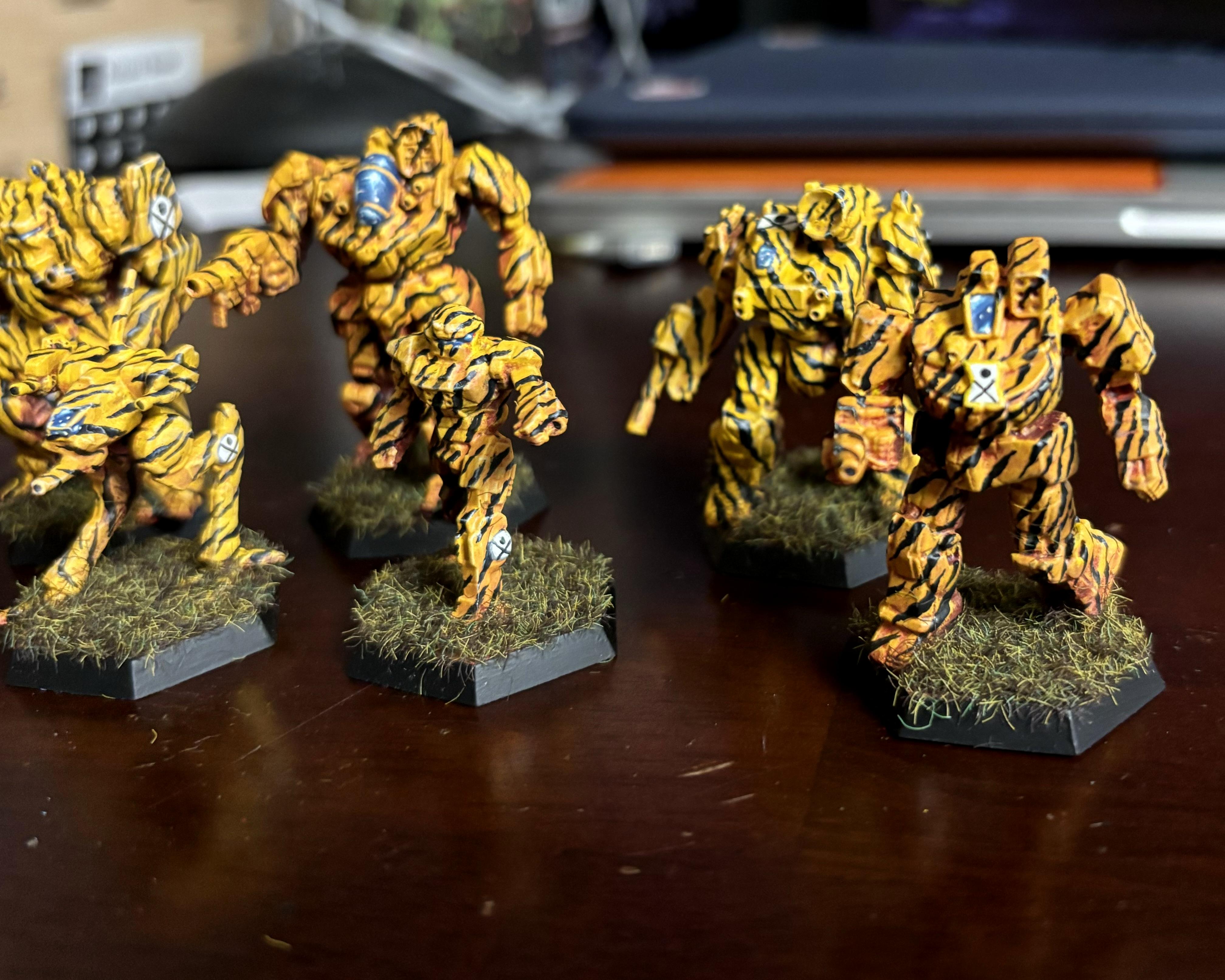 Awesome, Battle, Battlemaster, Battletech, Black Templars, Camouflage, Catalyst, Catalyst Game Labs, Catapult, Colorful, Commando, Fighting, Fighting Tigers, Freehand, Game, Labs, Lance, Locust, Mech Assault, Mech Lance, Mech Warrior, Mecha, Mechassault, Mechpilot, Mechs, Mechwarrior, Merc, Mercenary, Minis, Models, Painted, Painting, Pilot, Real, Real Mecha, Robots, Shadowhawk, Stinger, Stripe, Stripes, Tech, Thunderbolt, Tiger, Tiger Camo, Tiger Stripes, Tigers, Valkyrie, War Games, Wargaming, Wolverine