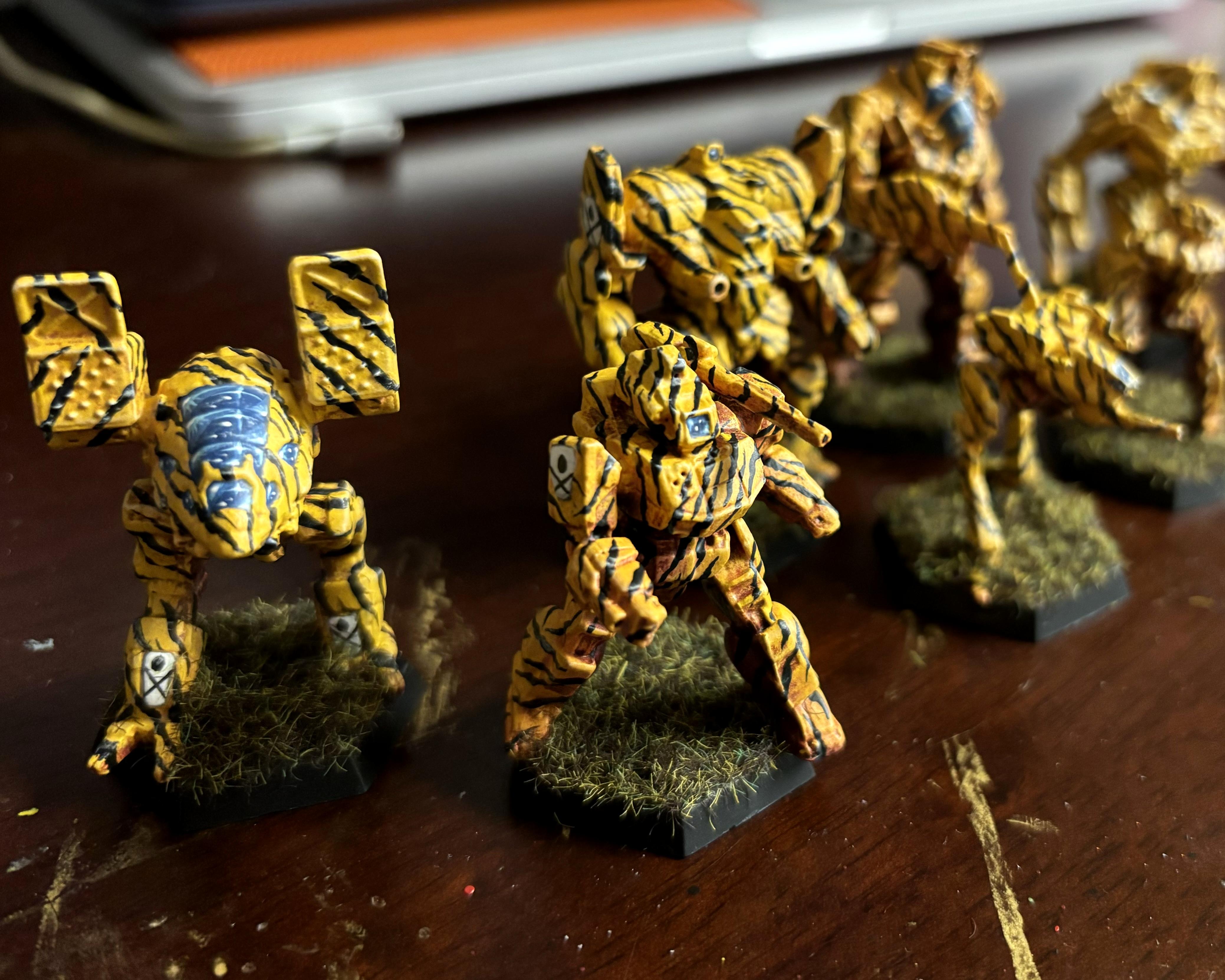Awesome, Battle, Battlemaster, Battletech, Black Templars, Camouflage, Catalyst, Catalyst Game Labs, Catapult, Colorful, Commando, Fighting, Fighting Tigers, Freehand, Game, Labs, Lance, Locust, Mech Assault, Mech Lance, Mech Warrior, Mecha, Mechassault, Mechpilot, Mechs, Mechwarrior, Merc, Mercenary, Minis, Models, Painted, Painting, Pilot, Real, Real Mecha, Robots, Shadowhawk, Stinger, Stripe, Stripes, Tech, Thunderbolt, Tiger, Tiger Camo, Tiger Stripes, Tigers, Valkyrie, War Games, Wargaming, Wolverine