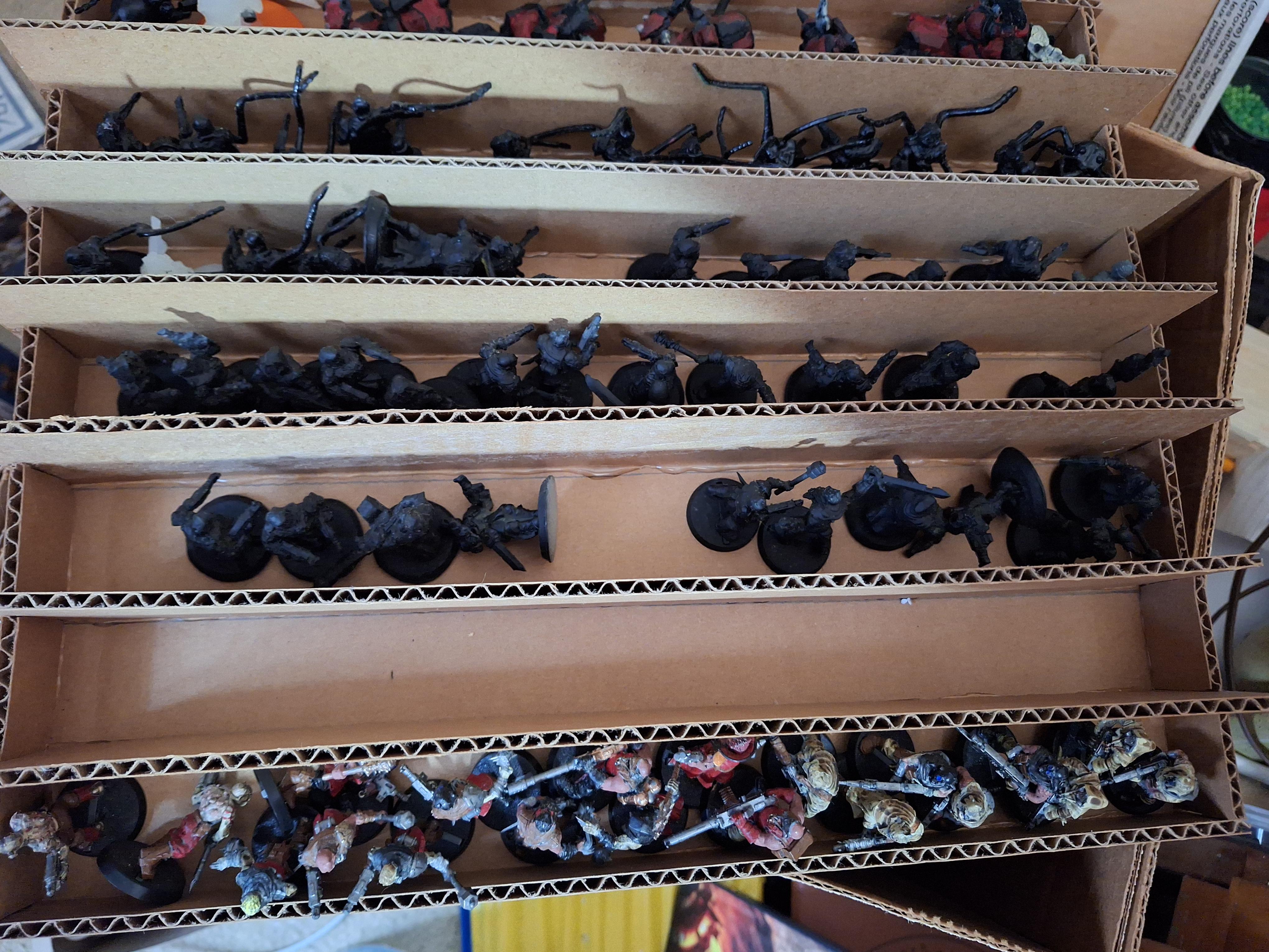 Chaos cultists and mutants