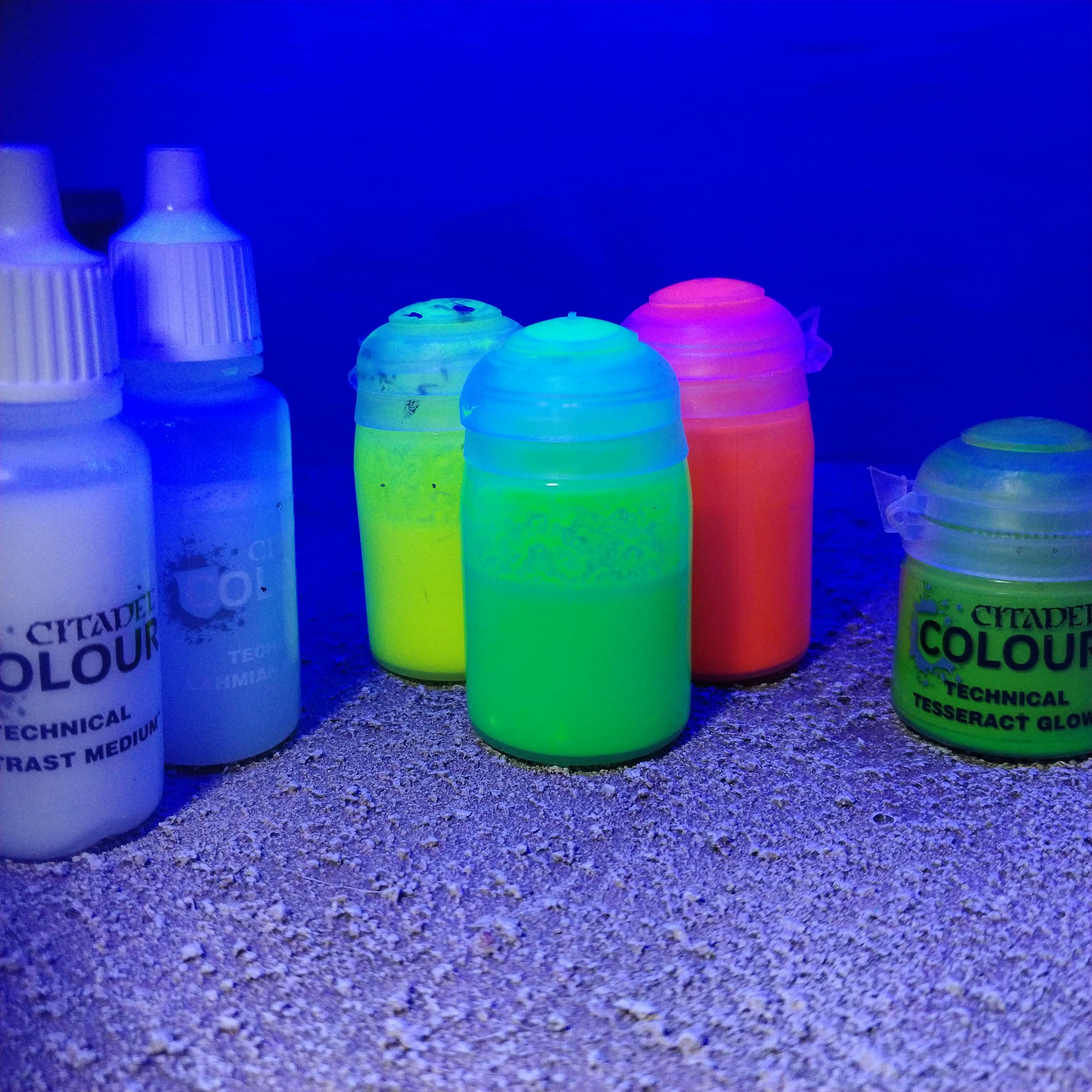 Fluorescent, Painting, Vallejo