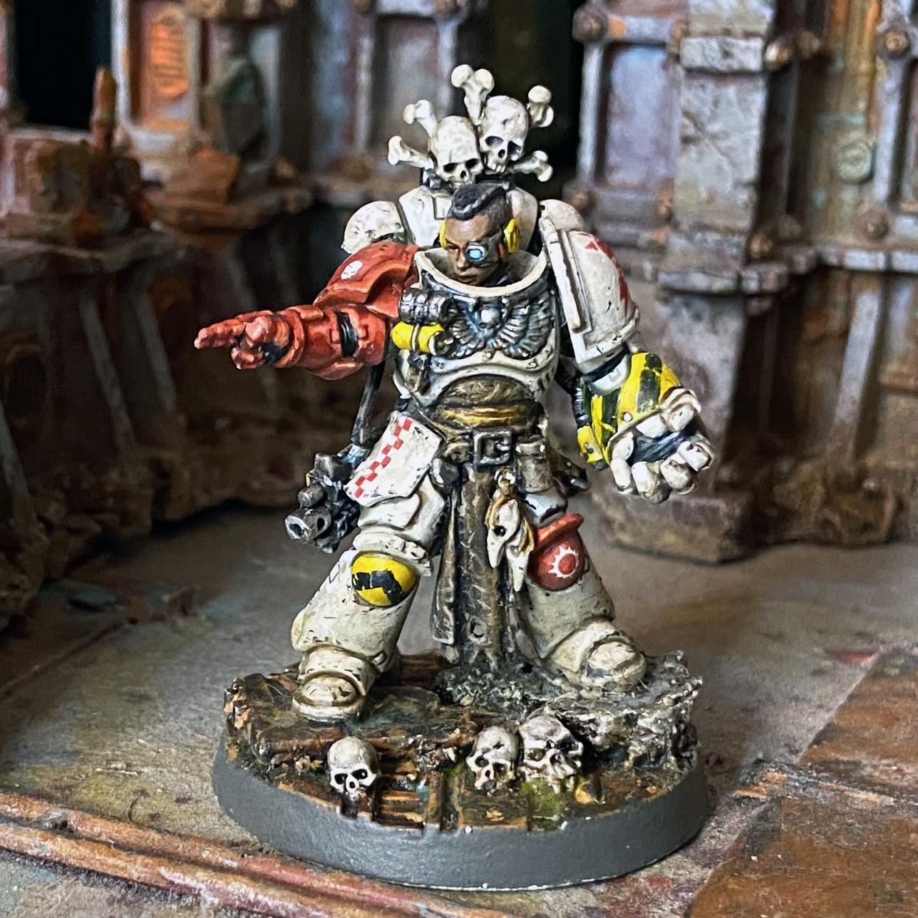 Female, Headquarters, Lieutenant, Primaris, Space Marines