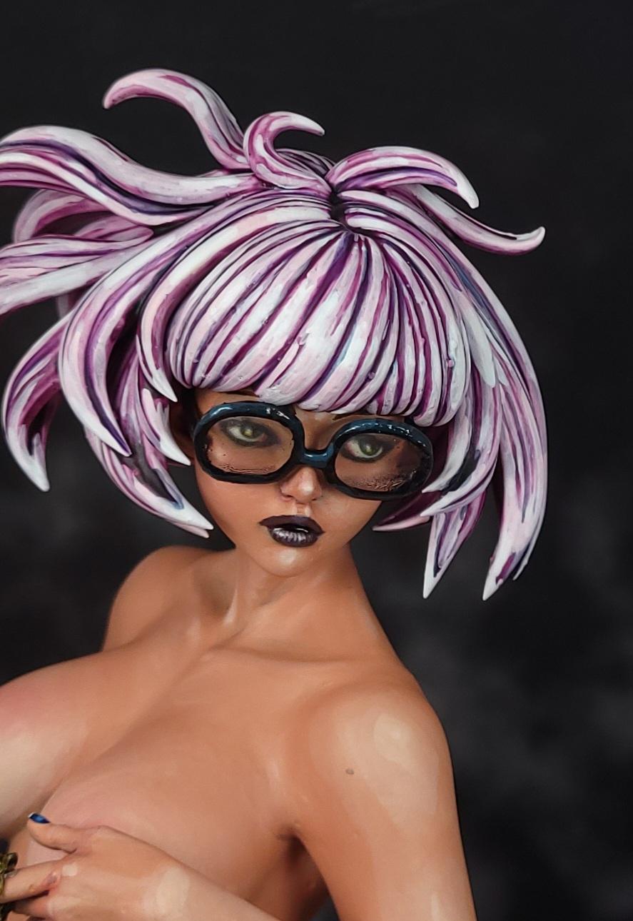 Nsfw, Velma 2.0 close-up 