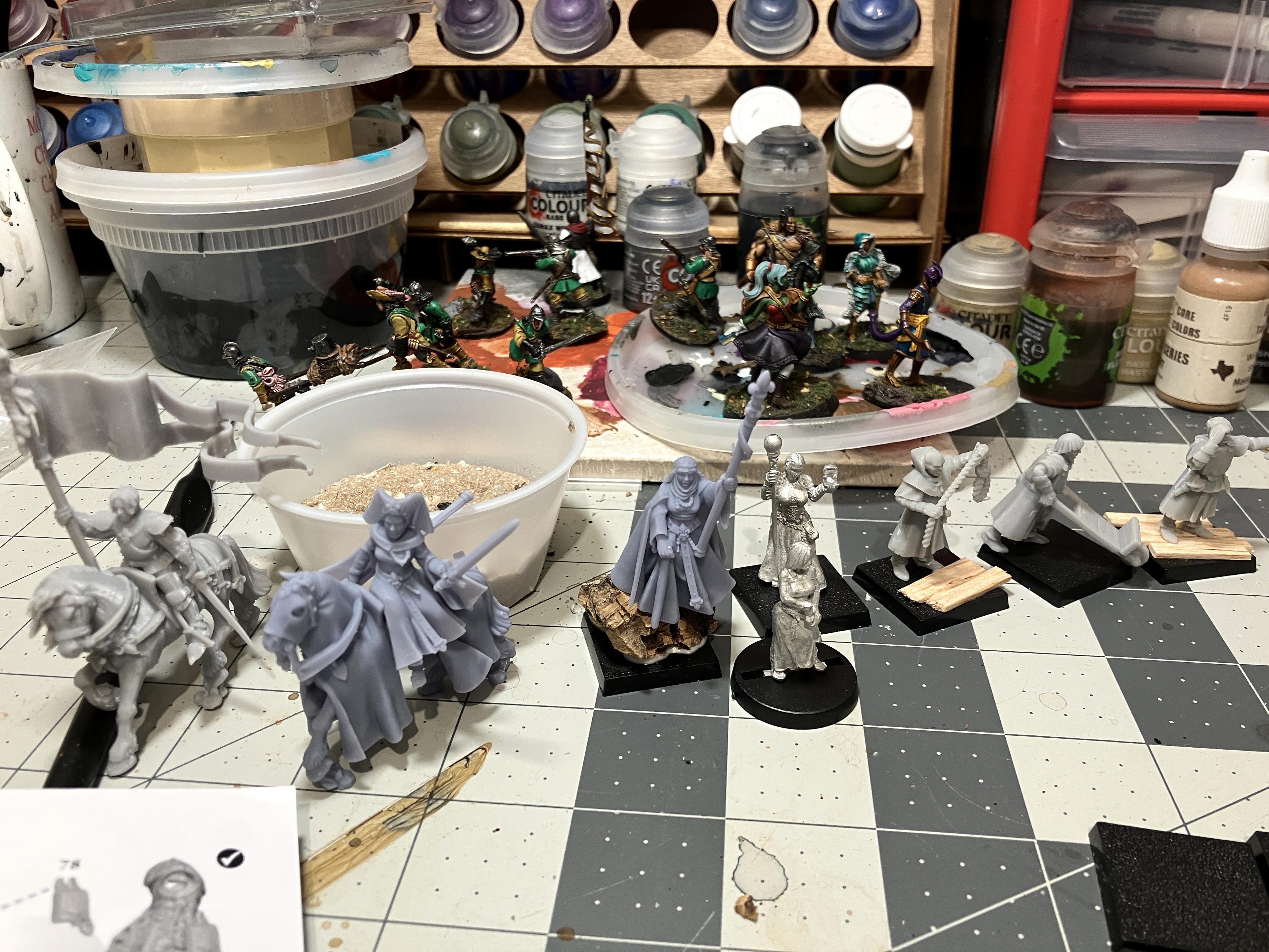Bretonnian Exiles, Bretonnians, Castle, Conversion, Dogs Of War, Knights, Knights Of The Realm, Men At Arms, Peasants, Yeomen