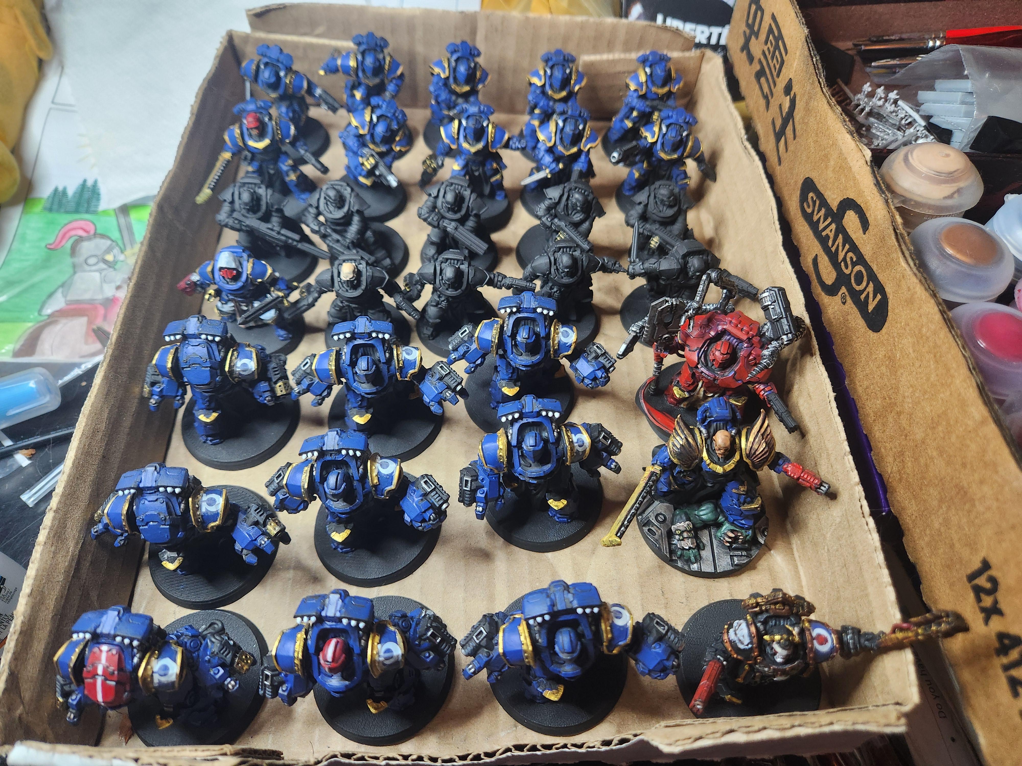 Finishing basecoat on last 5 Intercessor squad
