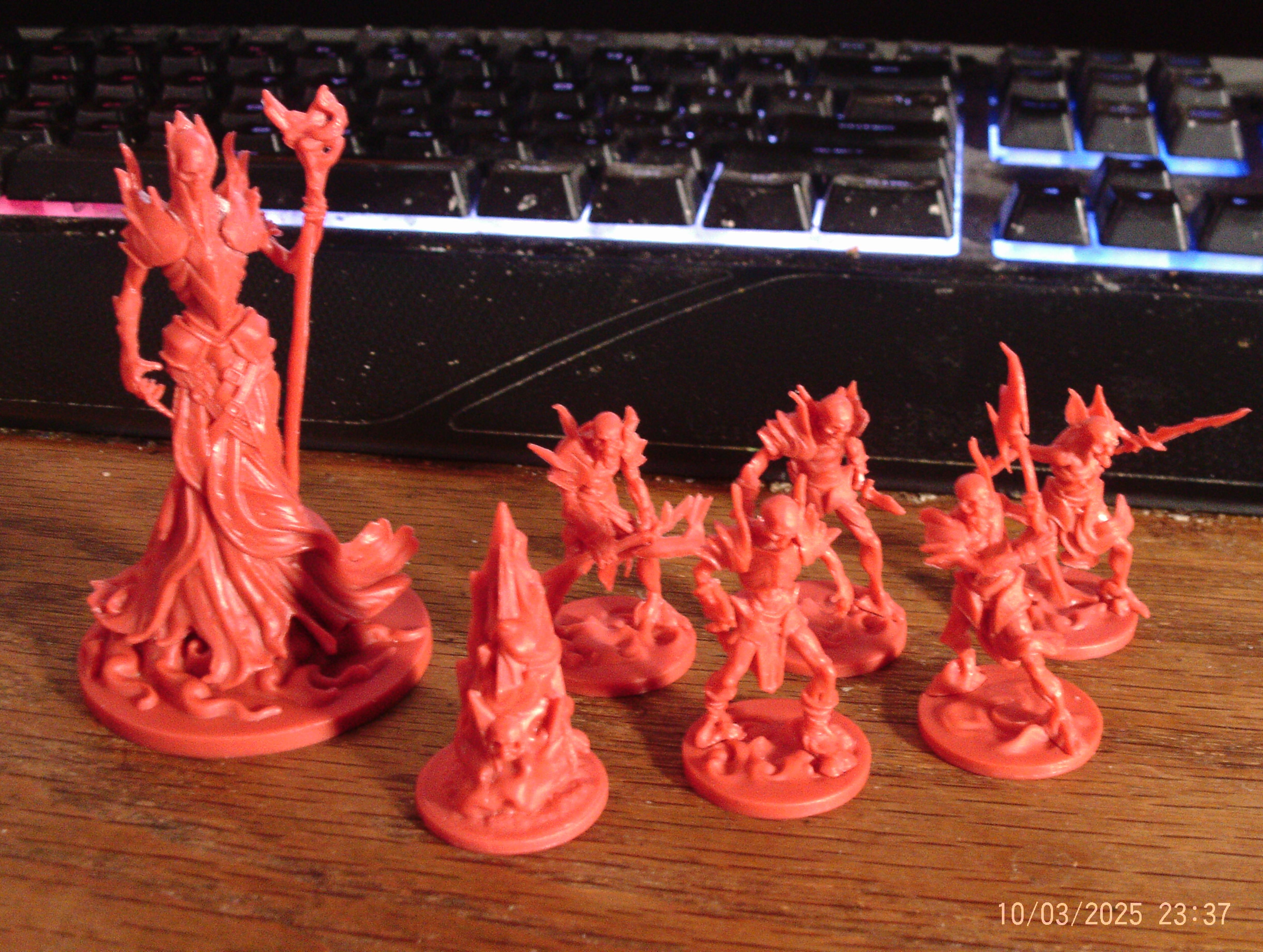 Morrigan and Cold Bones unpainted