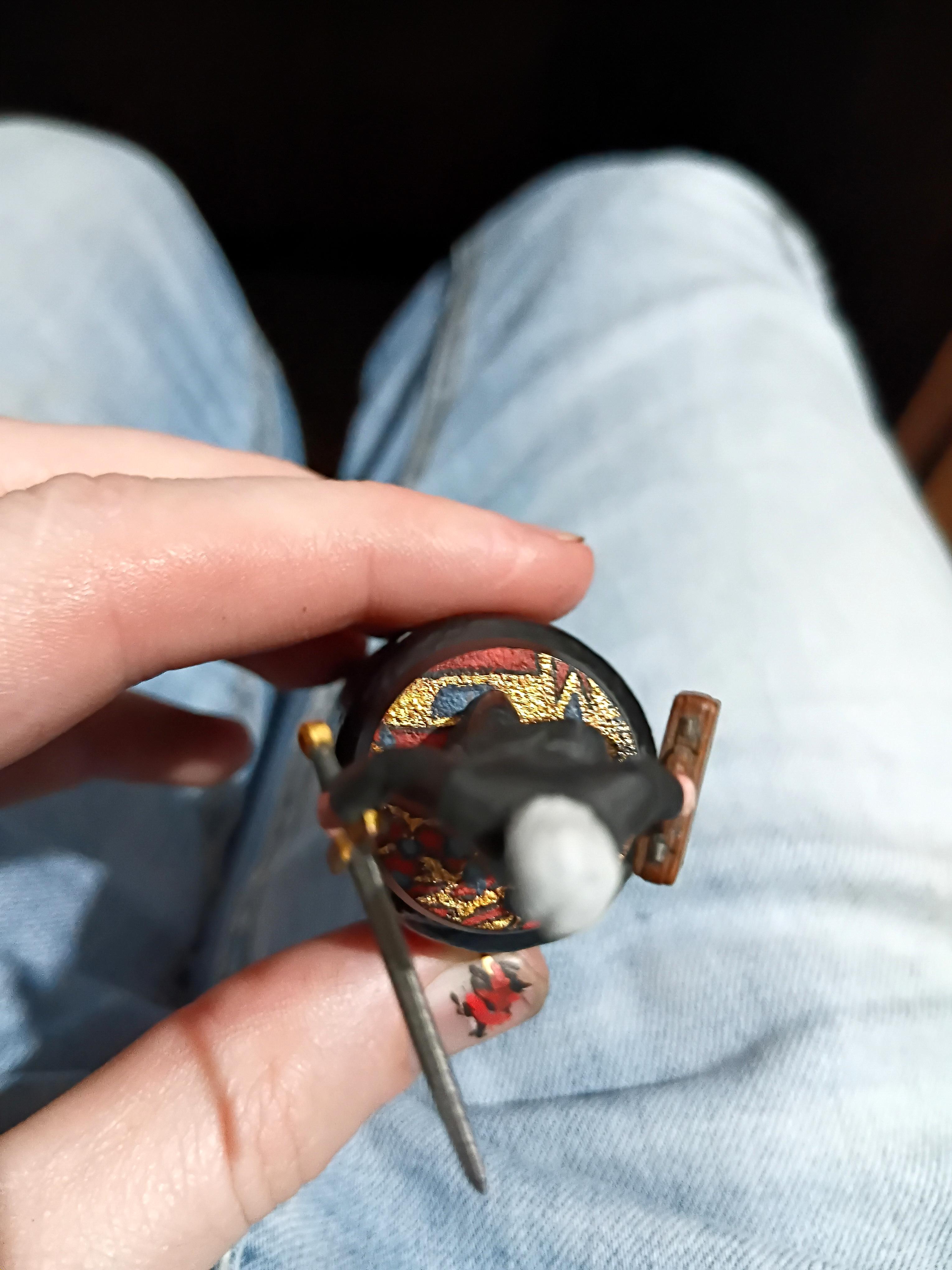 Arken, Badass, Bureaucrat, Carpet, Diesel Punk, Former King, Freehand, Freehanding, Head Hunter, King Prince, Leader, Mini, Miniature, Persian Carpet, Royalty, Swordsman, The Angaran Chronicles, White Hair