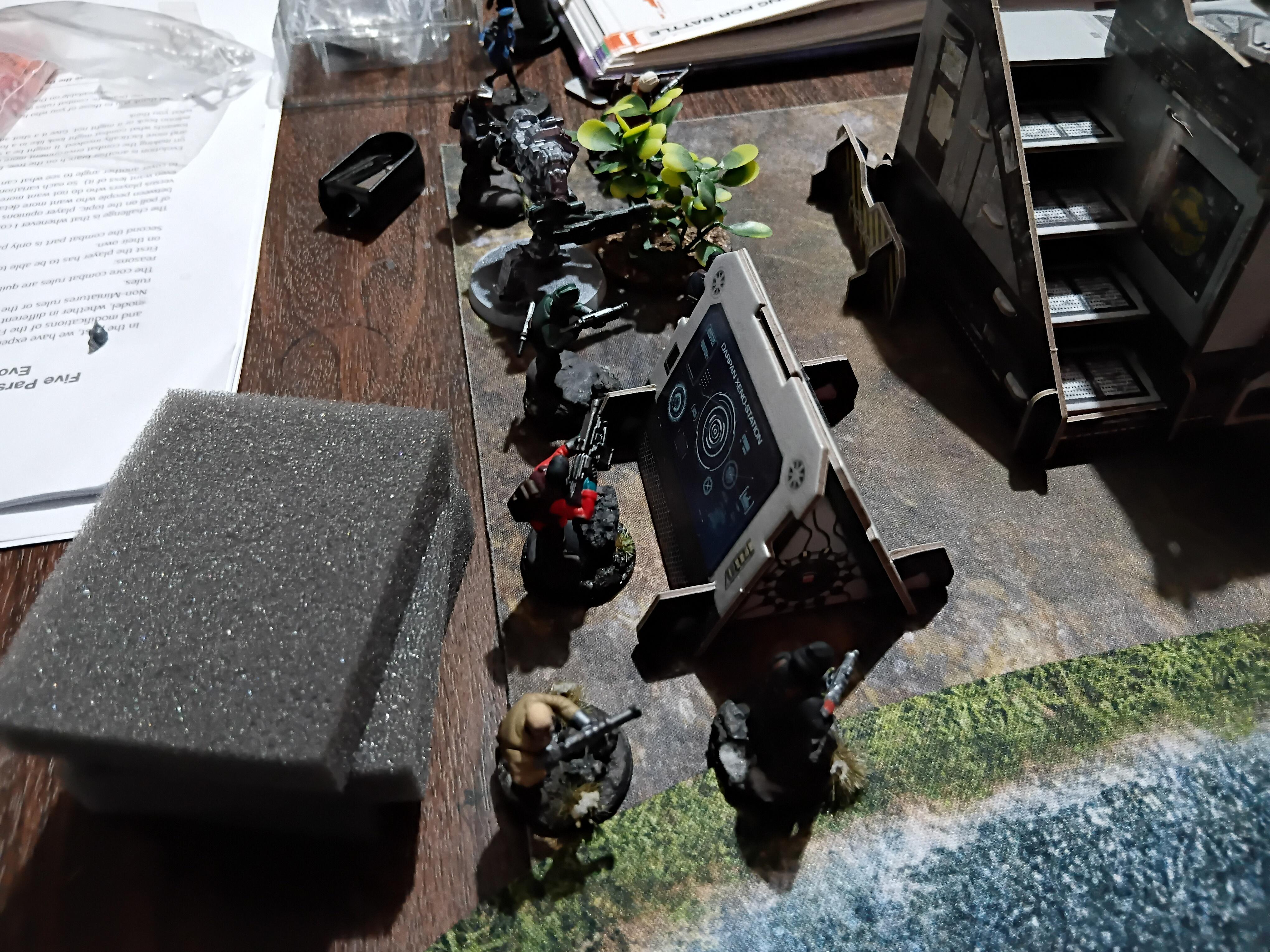 Adventure Game, Azakir, Compound, Five Parsecs From Home, Folsk, Fph, Fun, Infiltration, Mercenary, Miniatures, Minis, Mission, Novel, Sci Fi, Science Fiction, Sela, Skirmish, Starship, Stealth