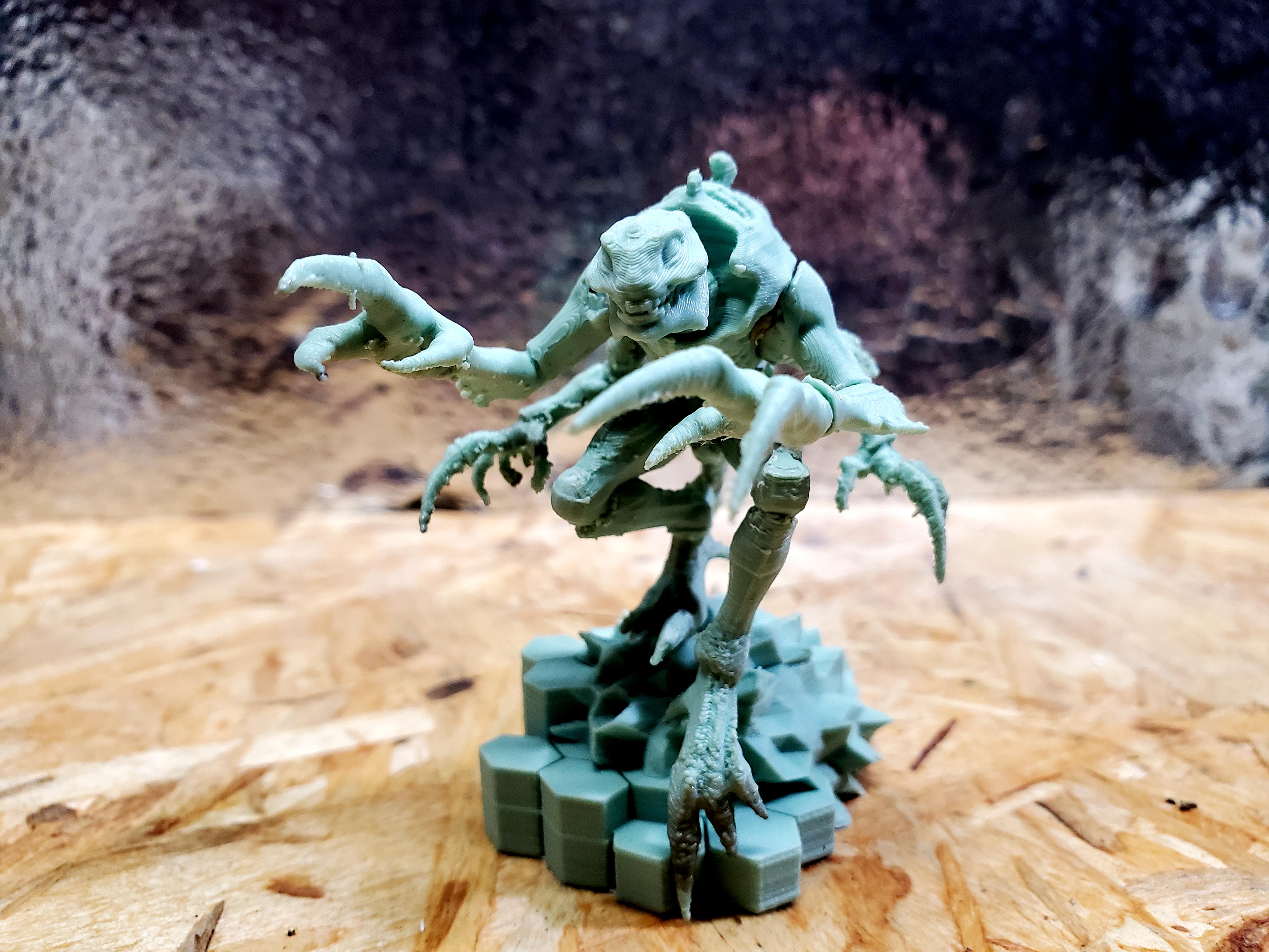 Titan, Tyranids, Brood lord