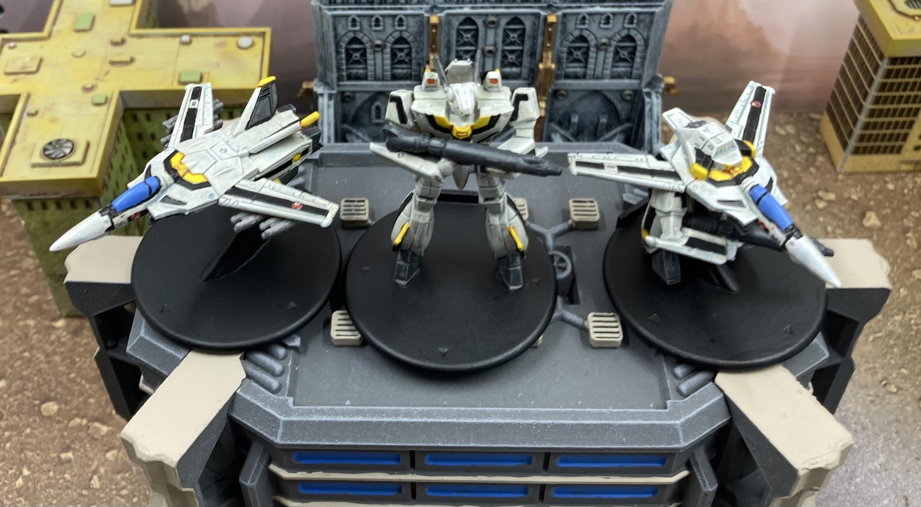 Robotech VF-1S Valkyries front