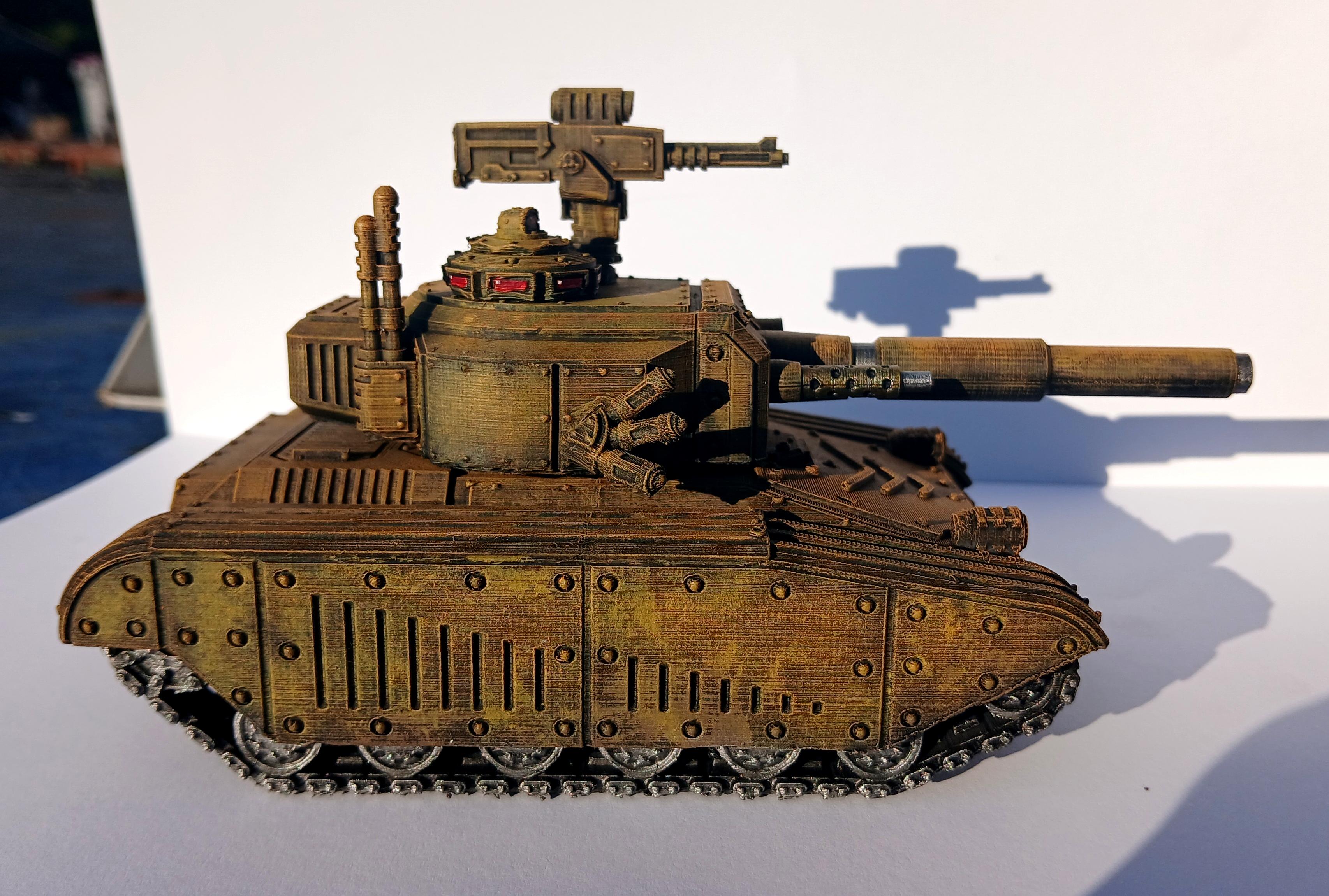 2072, Tank