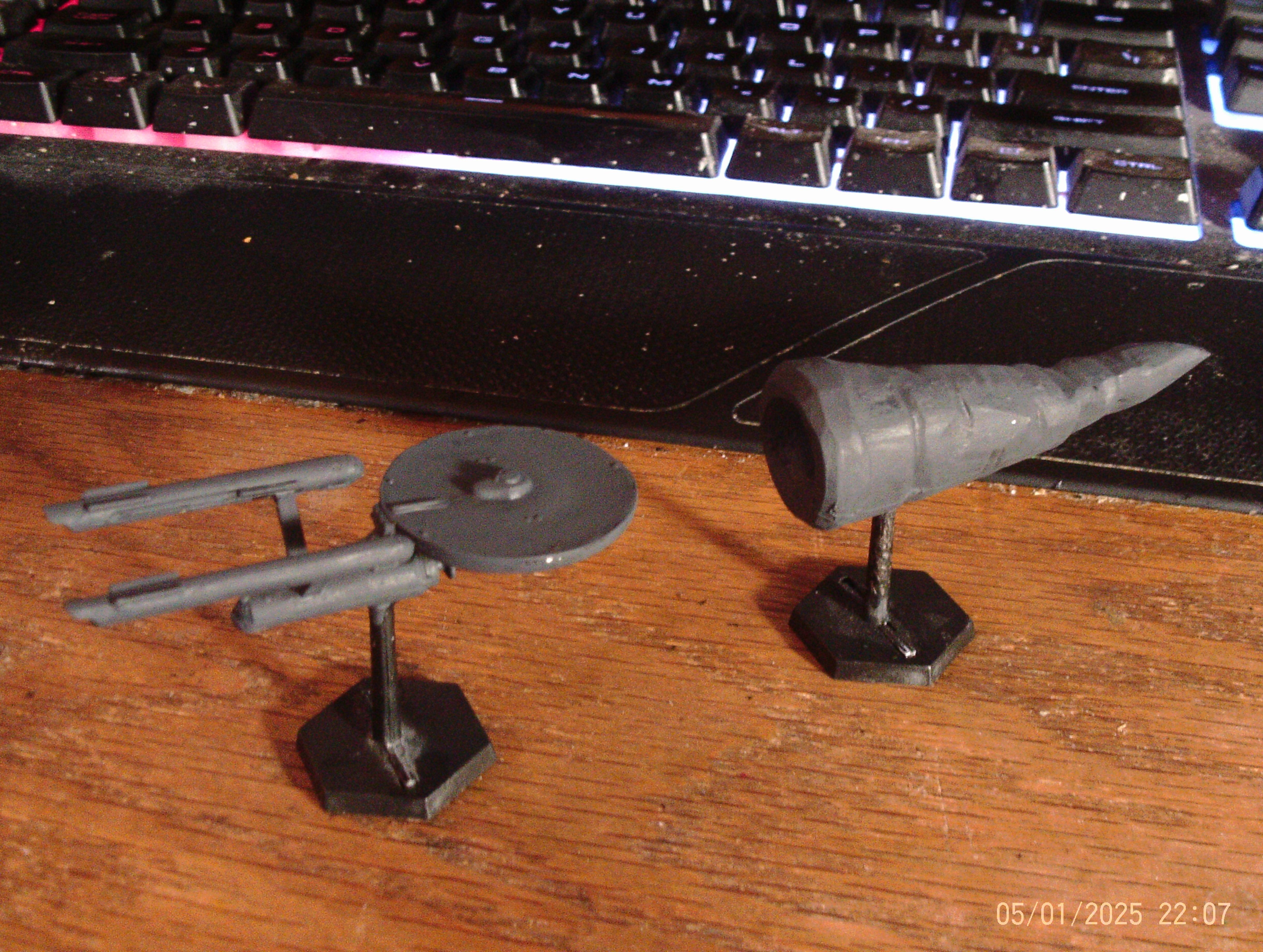 Federation Cruiser and Planet Crusher primed