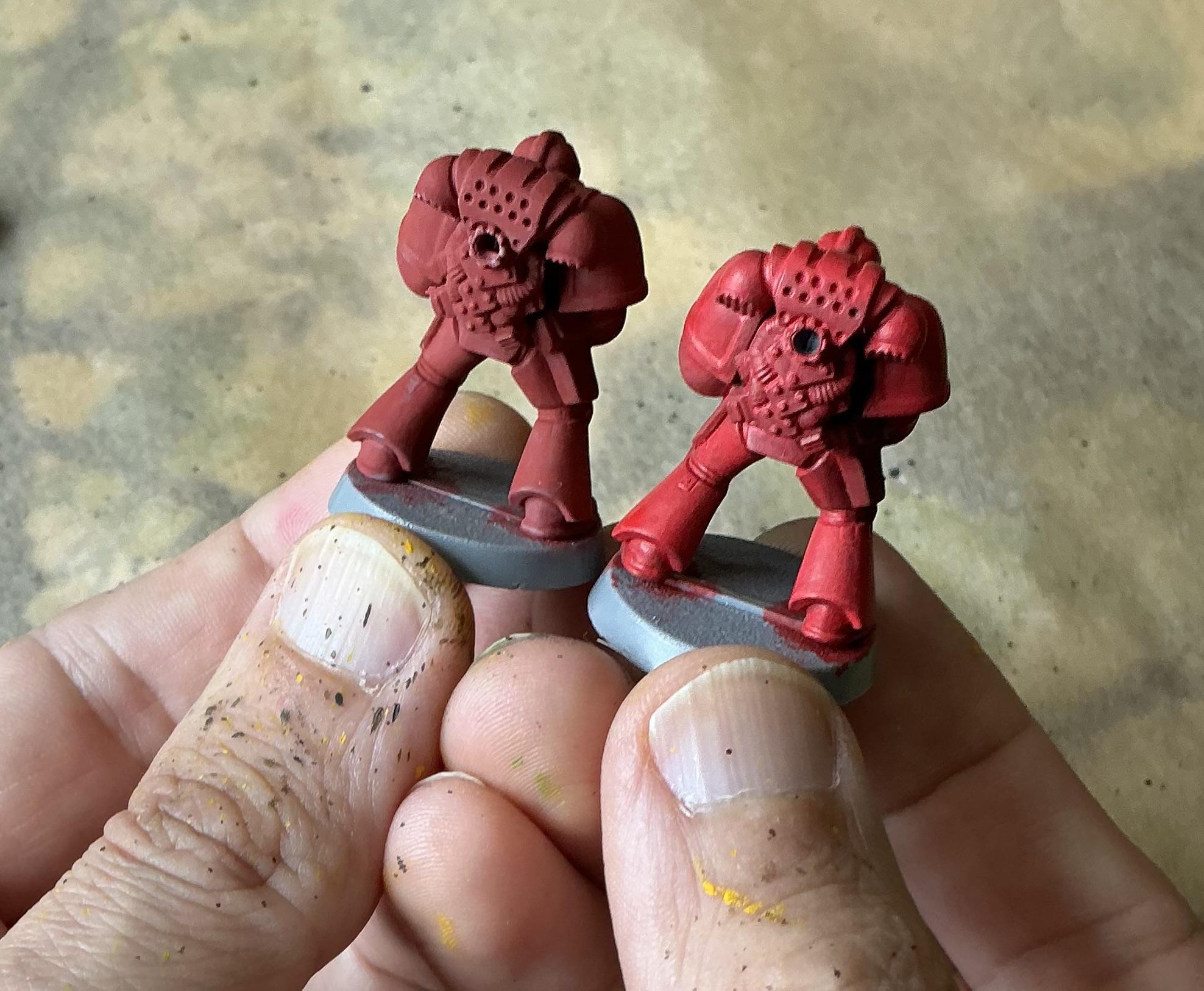AK Red Primer (left) Fiery Vermillion (right)