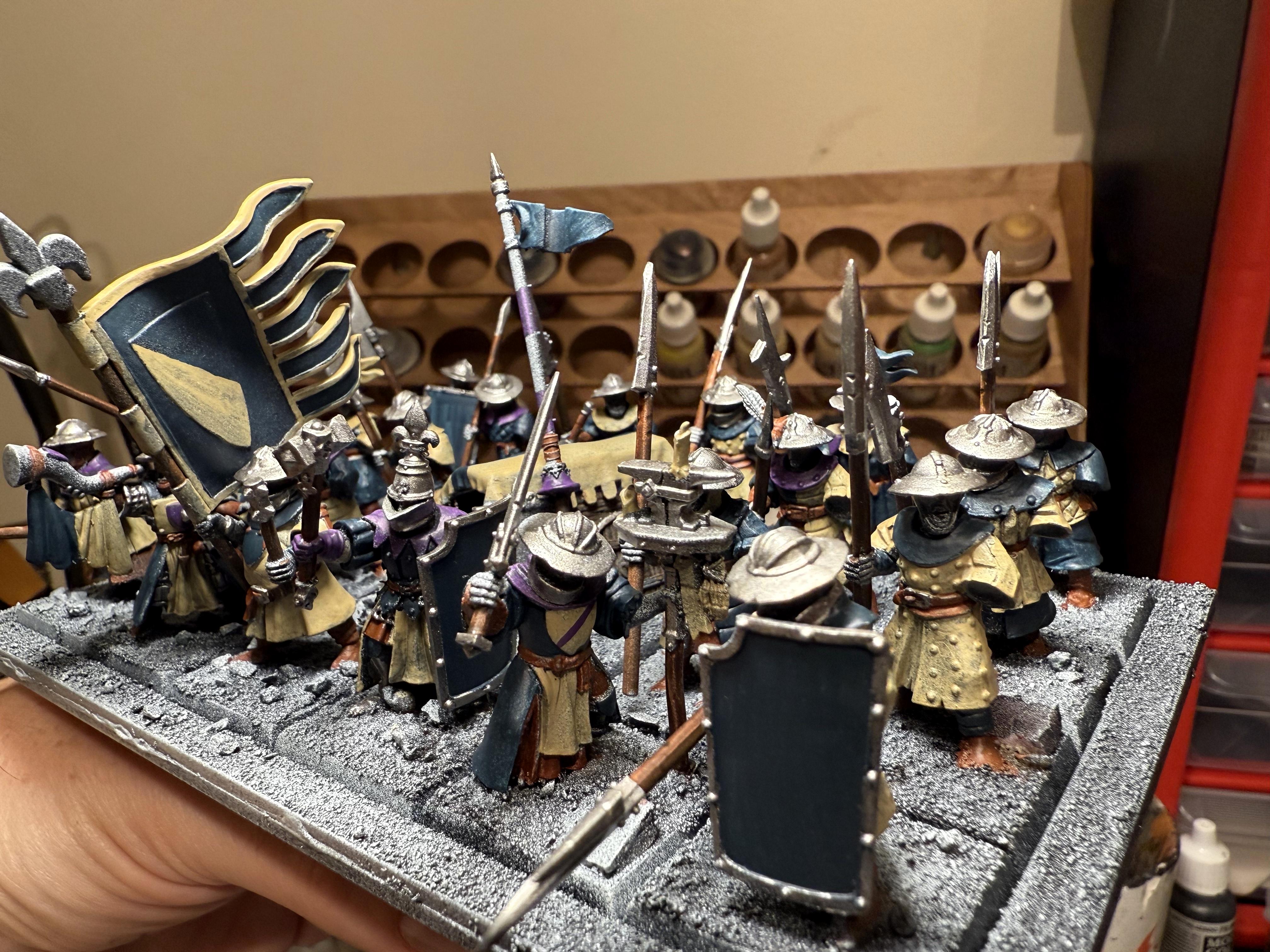 Archers, Bretonnian Exiles, Bretonnians, Conversion, Mediterranean Basing, Men-at-arms, Painted, Peasants, Unit Fillers, Yeomen