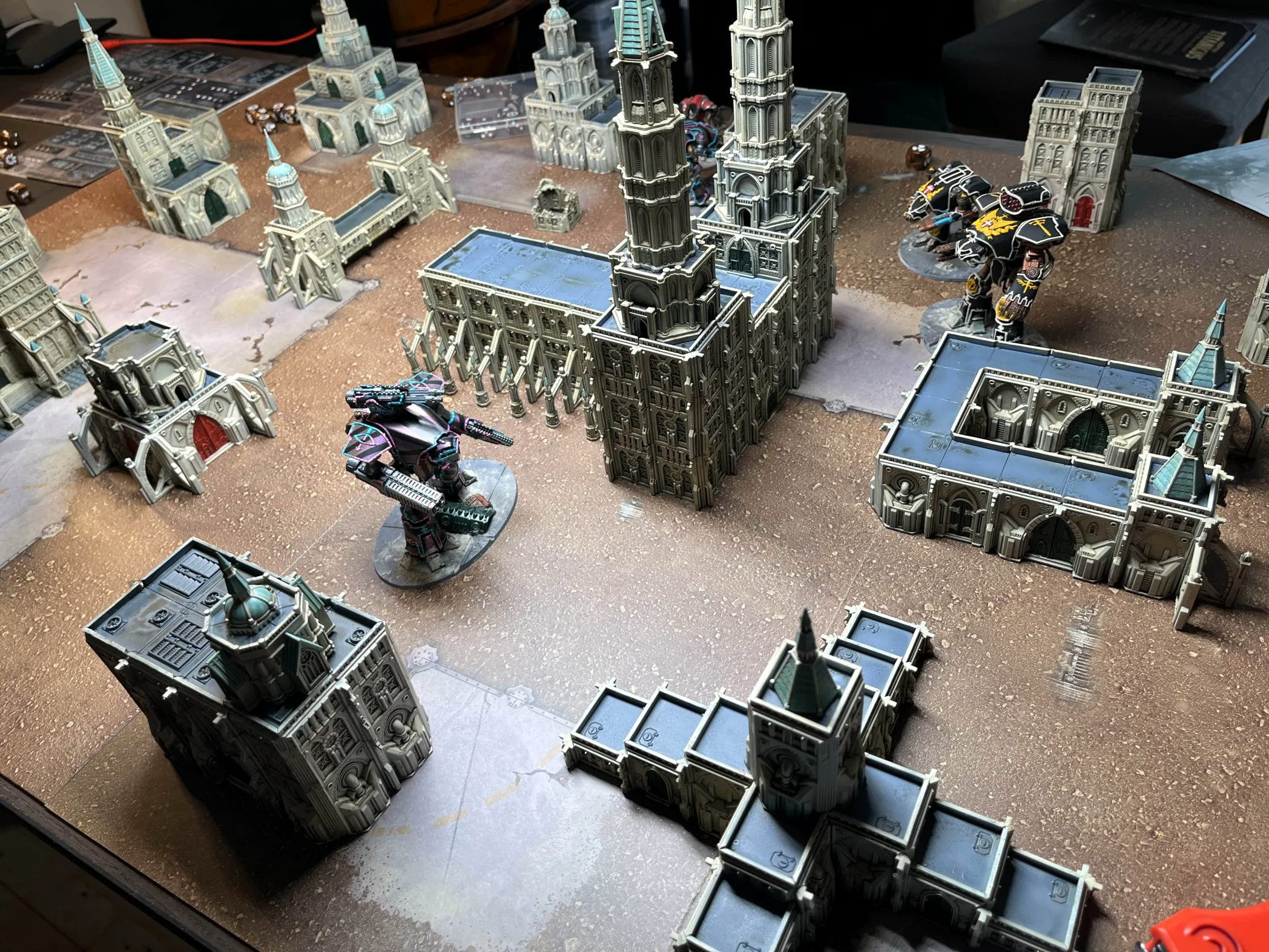 Adeptus Titanica, City, Epic, Reaver, Warhound