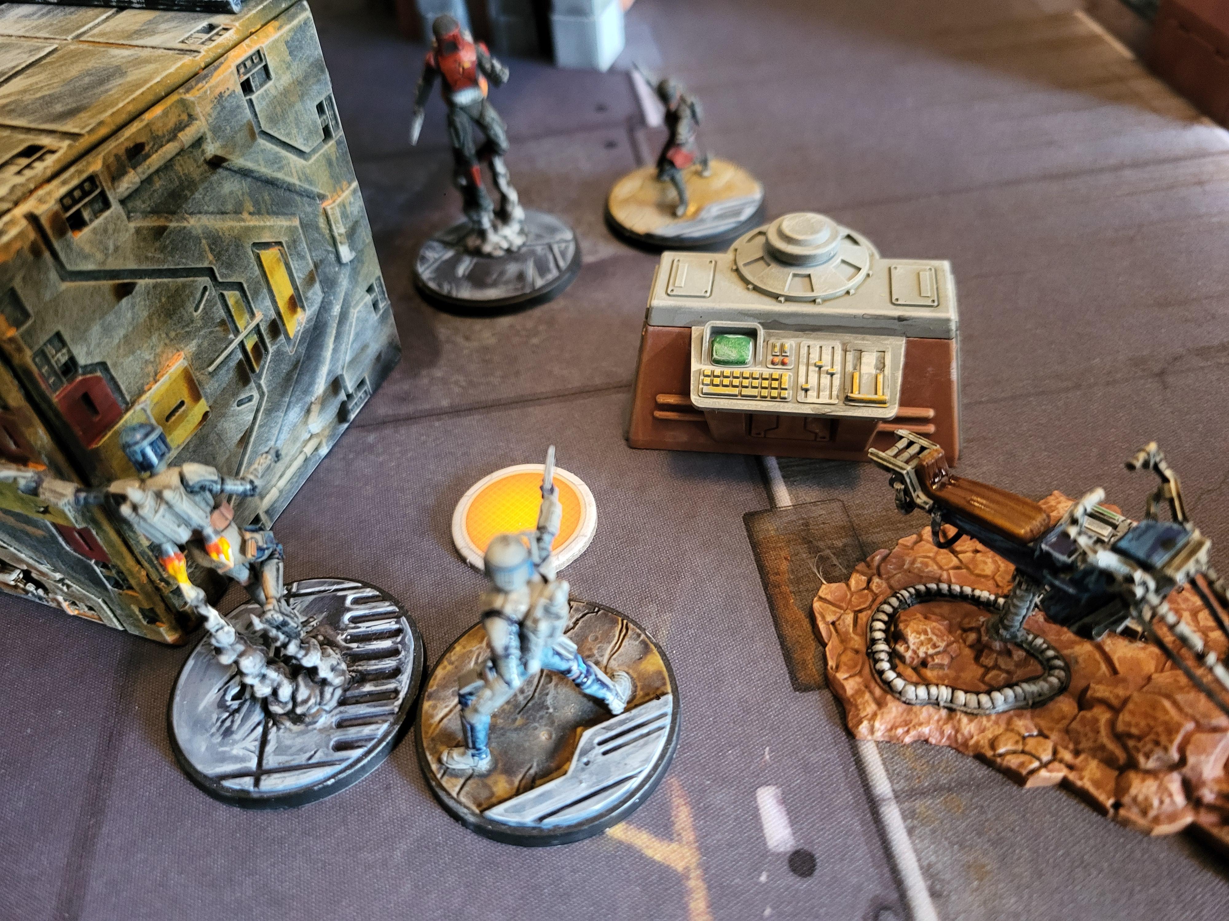 Mando face off