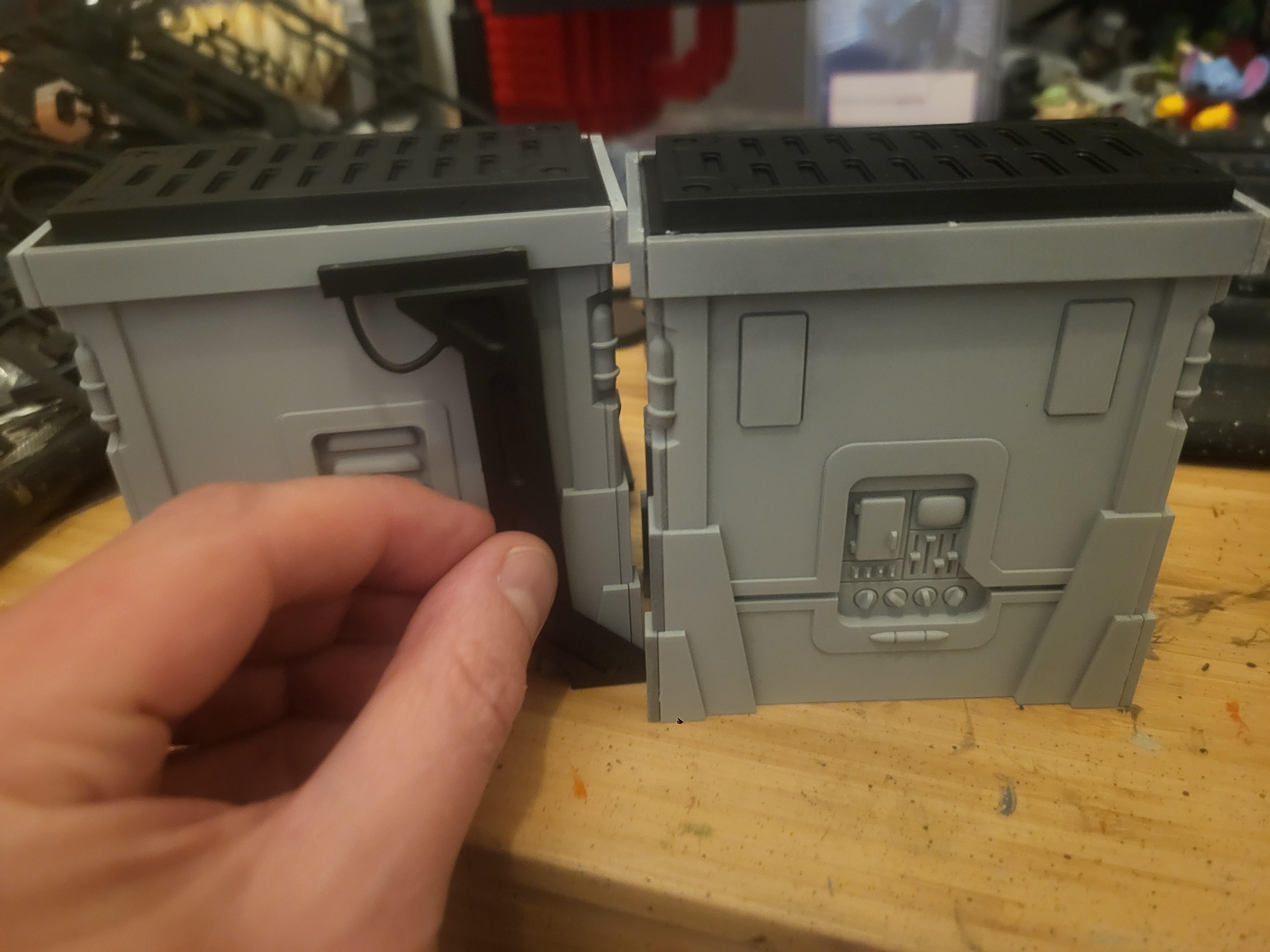 Token Holders, Dice cup token holders