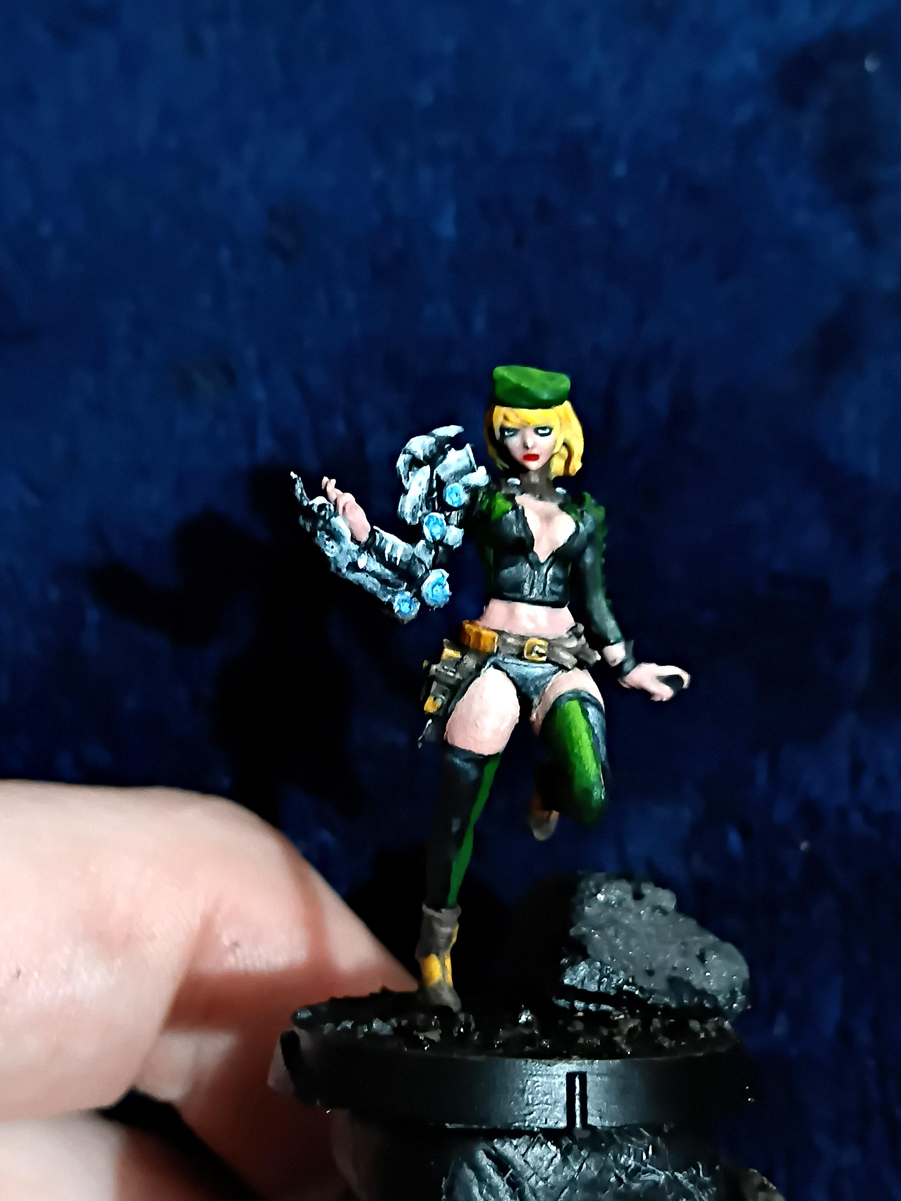 Blonde, Cute, Engineer, Girl, Green And Black, Infinity, Miniature, Non-Metallic Metal, Not Metallic Metal, Pano, Panoceania, Pinup, Robot, Tech-bee
