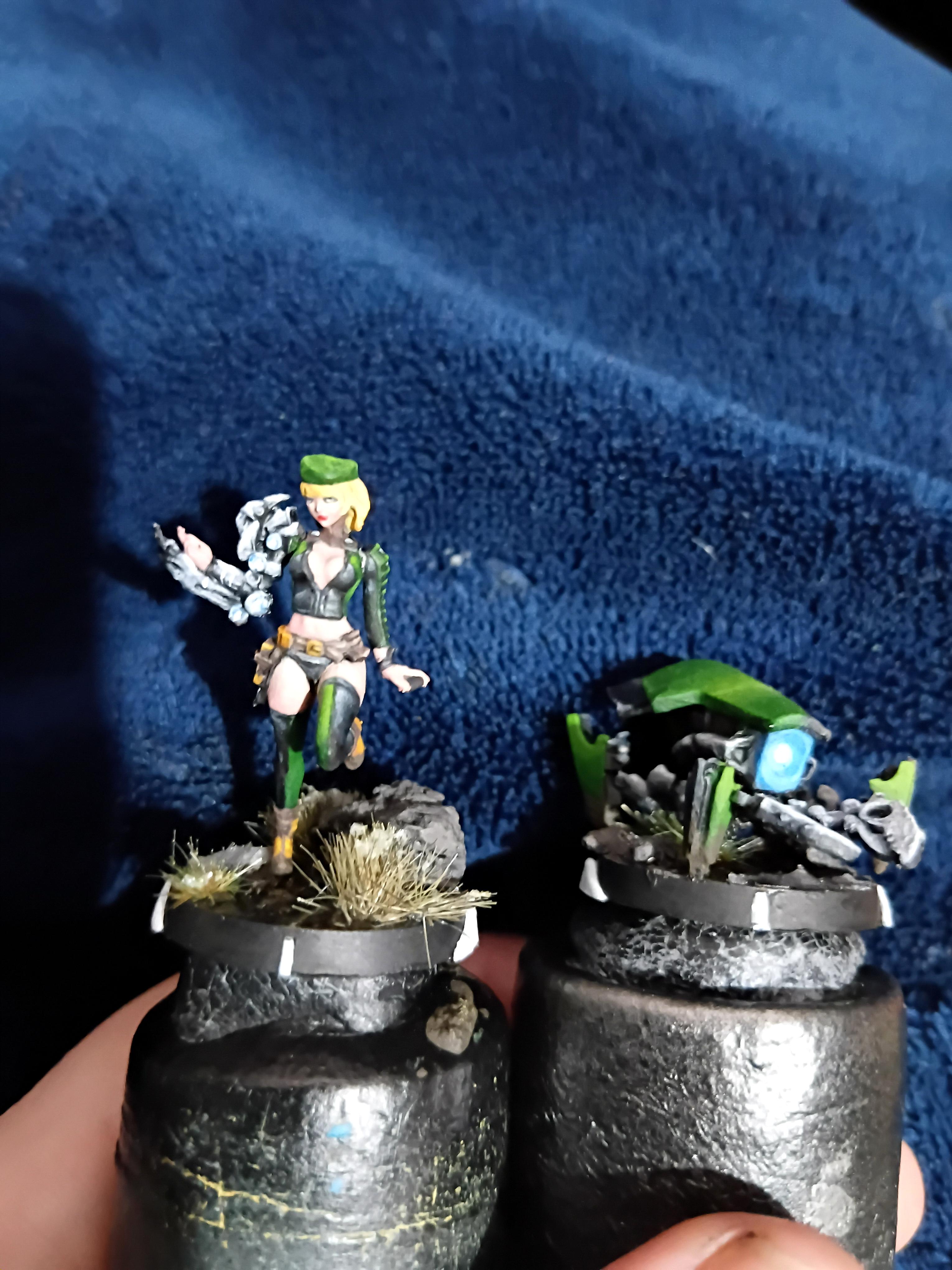 Blonde, Cute, Engineer, Girl, Green And Black, Infinity, Miniature, Non-Metallic Metal, Not Metallic Metal, Pano, Panoceania, Pinup, Robot, Tech-bee