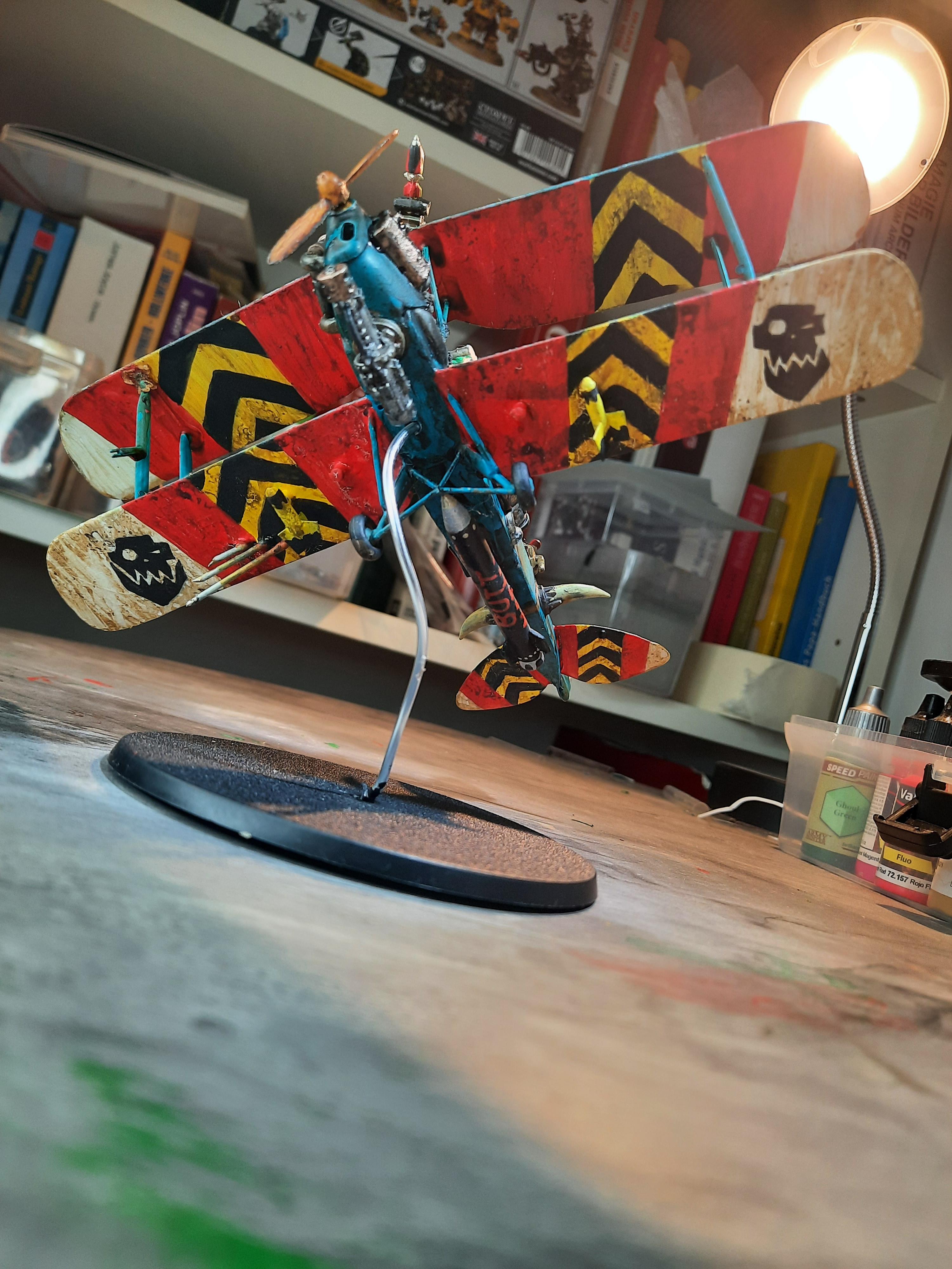 Biplane, Kitbashing, Modding, Orcs, Ork Moth, Orks, Plane, Tiger Moth