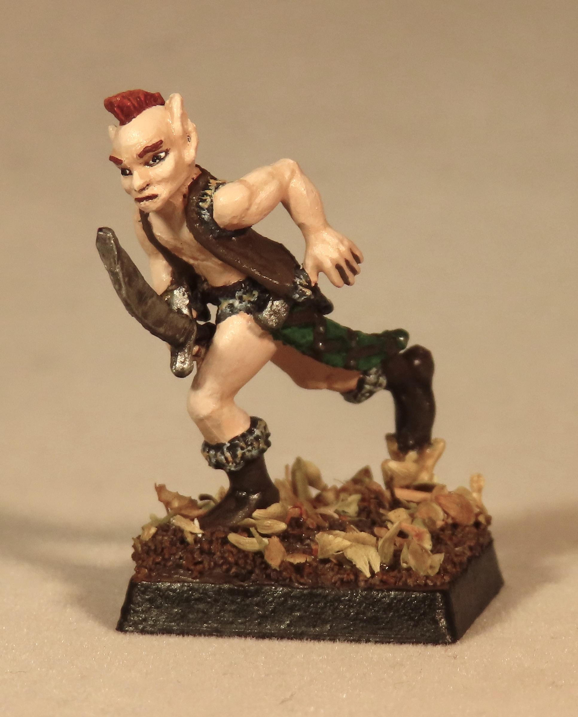 Dark Horse B-003 Barbaric Elf With Sword