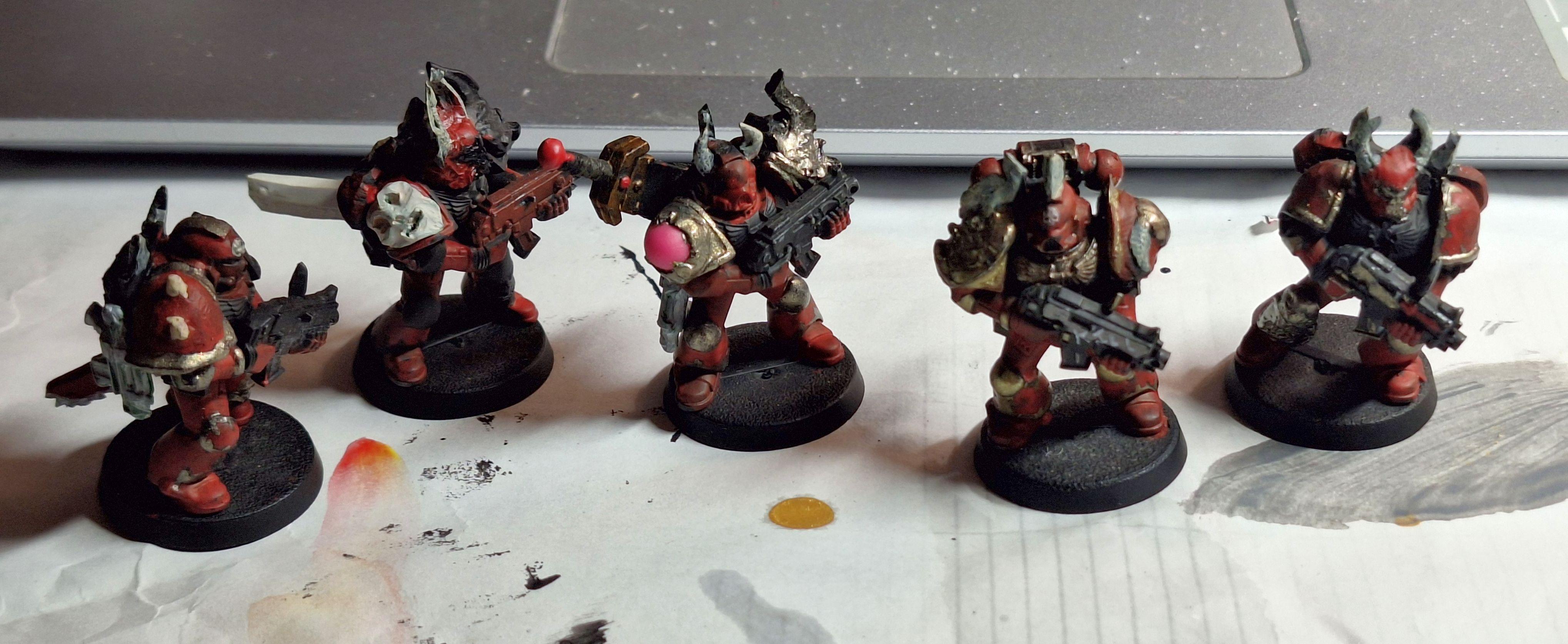 Kitbashed and altered Chaos Space Marines