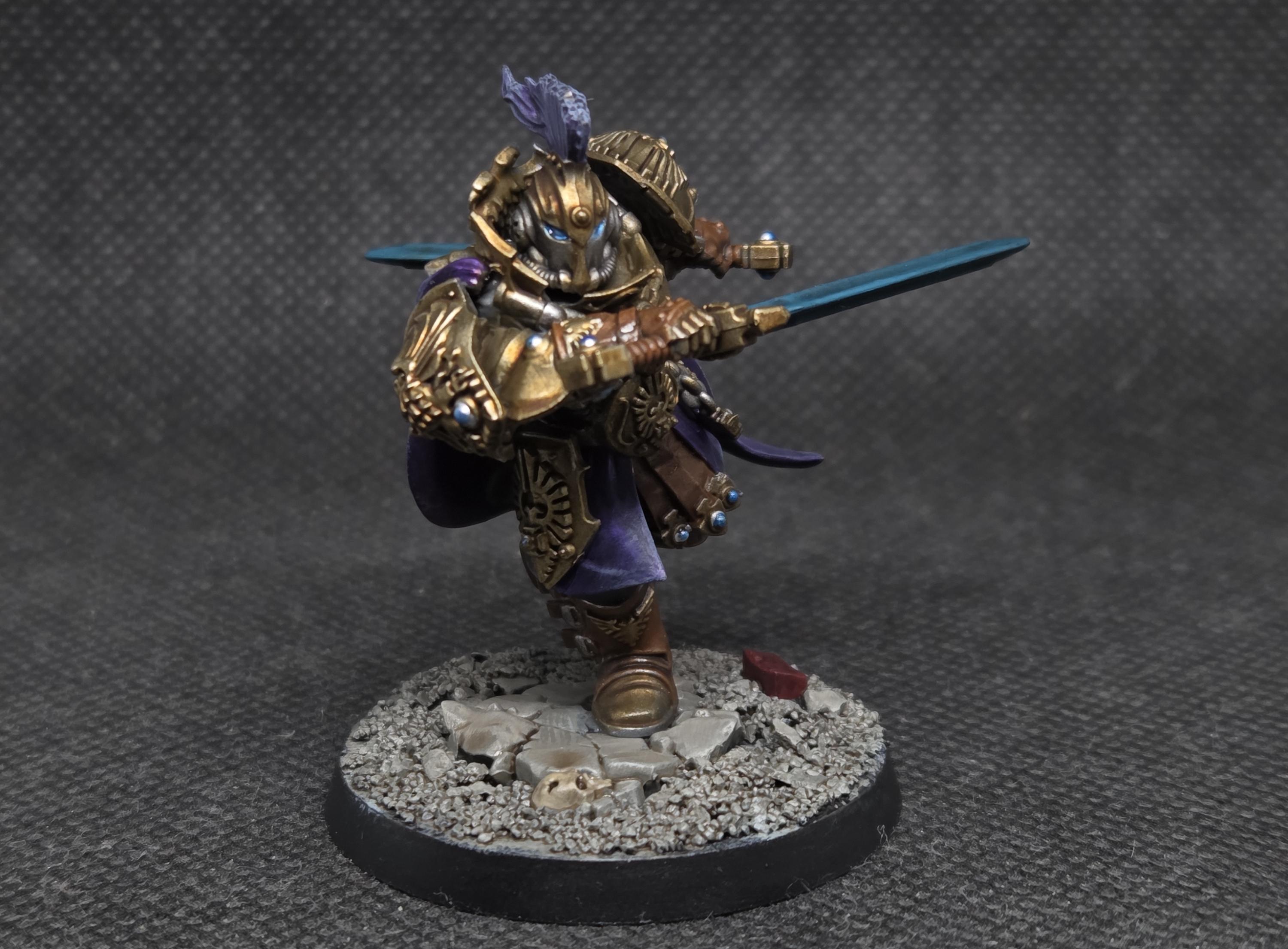 Adeptus Custodes, Blade Champion - Front