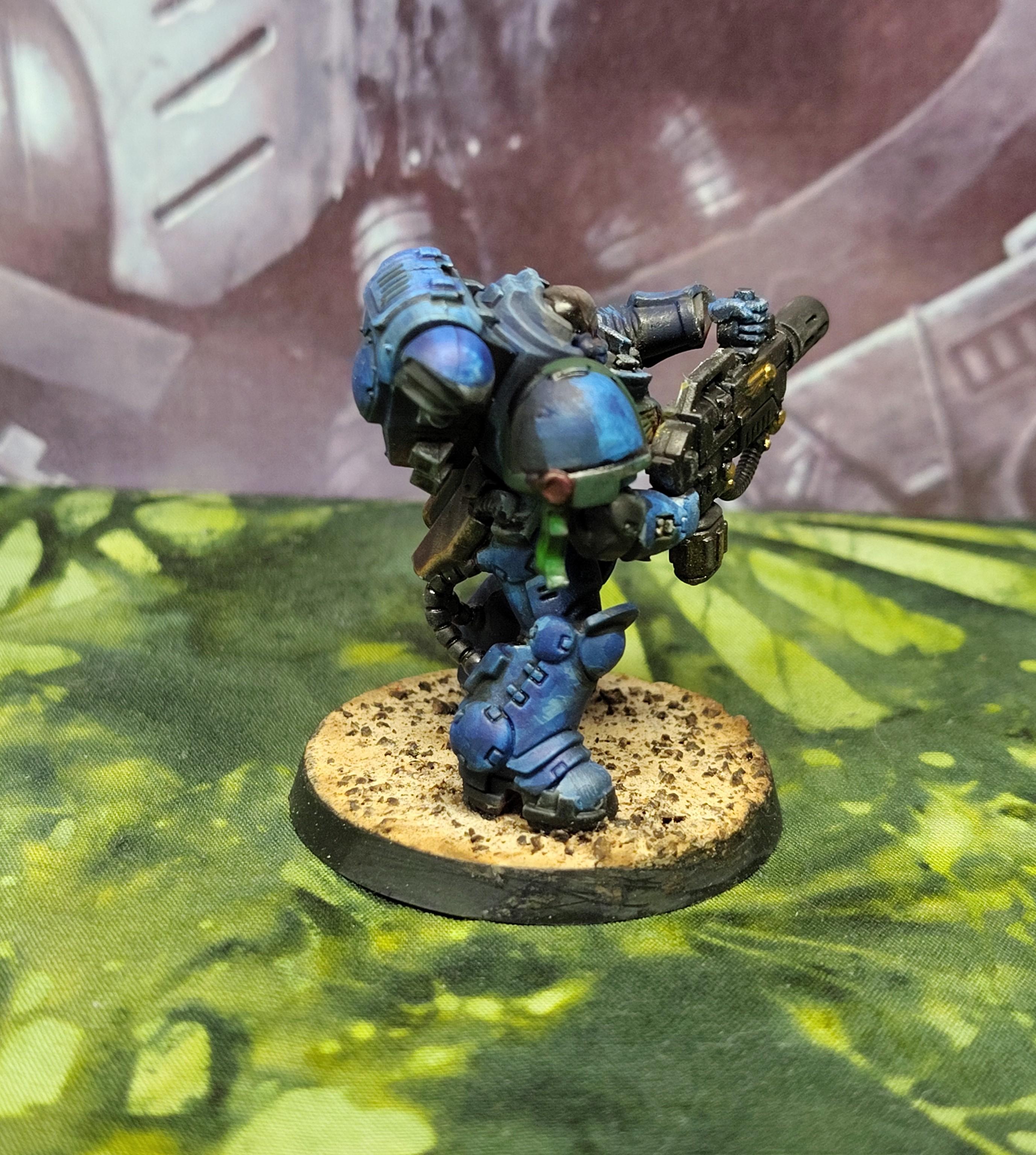 Rear view, tone chane mostly from white and grey drybrush over black rattle can primer