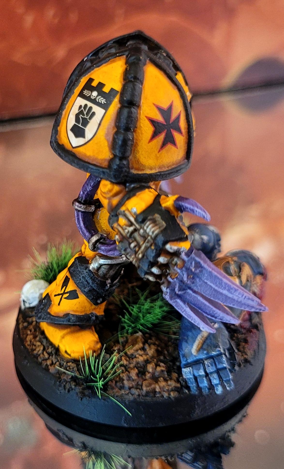 Horus Heresy, Imperial Fists, Saturnine, Traitor, Ultramarines