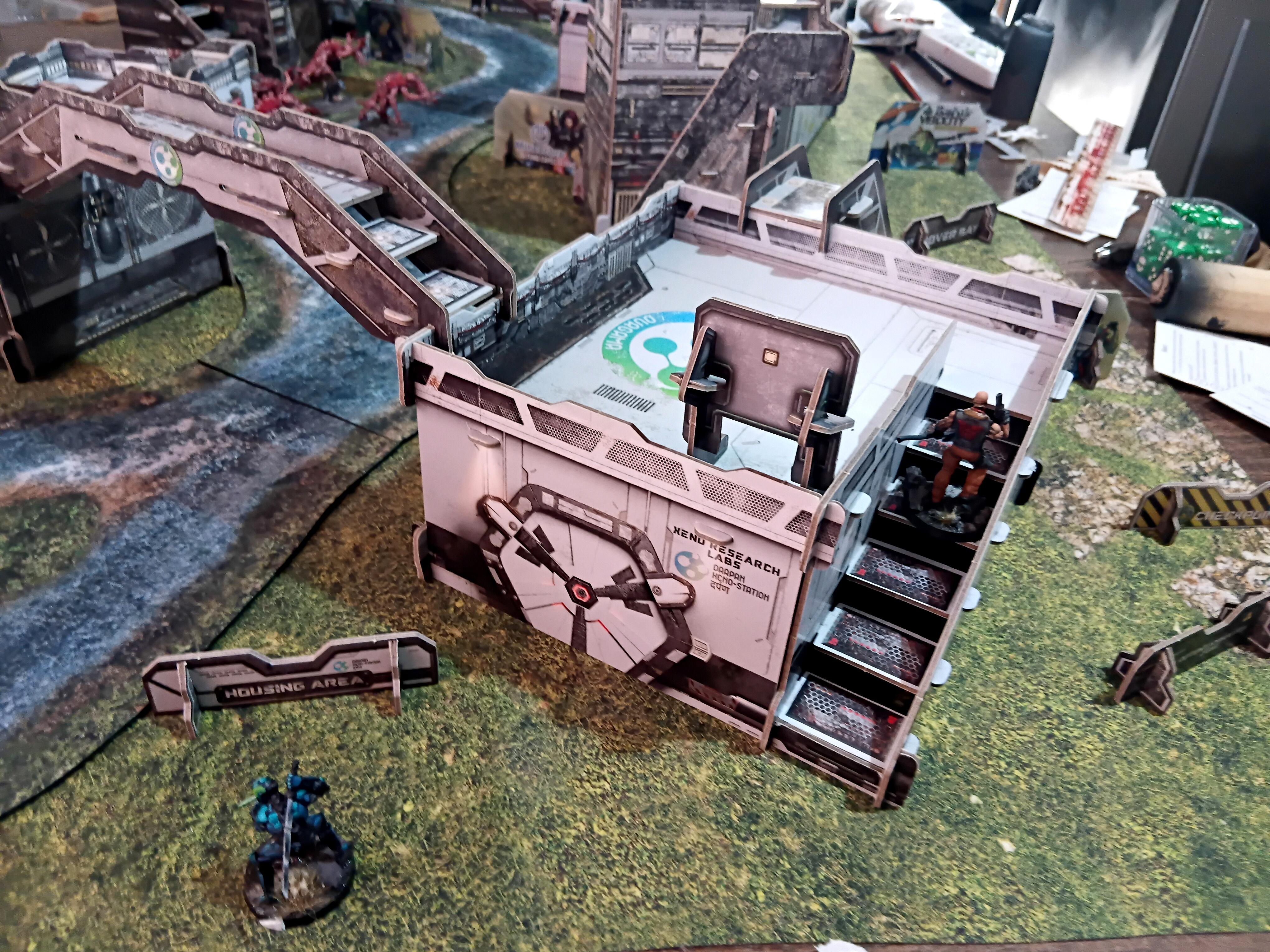 Adventure Game, Azakir Halgriv, Five Parsecs From Home, Fun, Genestealer, Mercenary, Miniatures, Minis, Ninjas, Sci Fi, Science Fiction, Sela Orrel, Ship Crew, Single Player