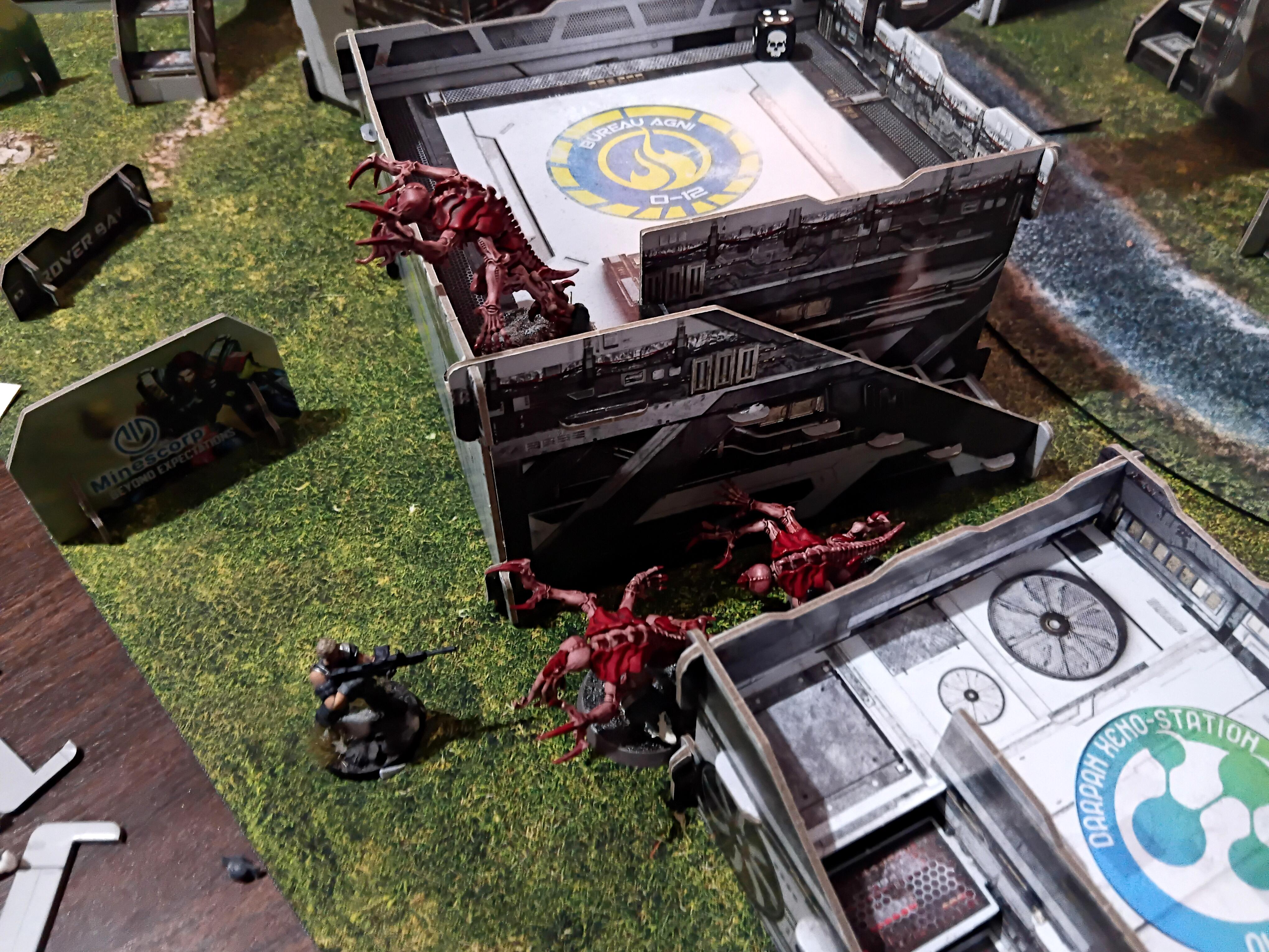 Adventure Game, Azakir Halgriv, Five Parsecs From Home, Fun, Genestealer, Mercenary, Miniatures, Minis, Ninjas, Sci Fi, Science Fiction, Sela Orrel, Ship Crew, Single Player