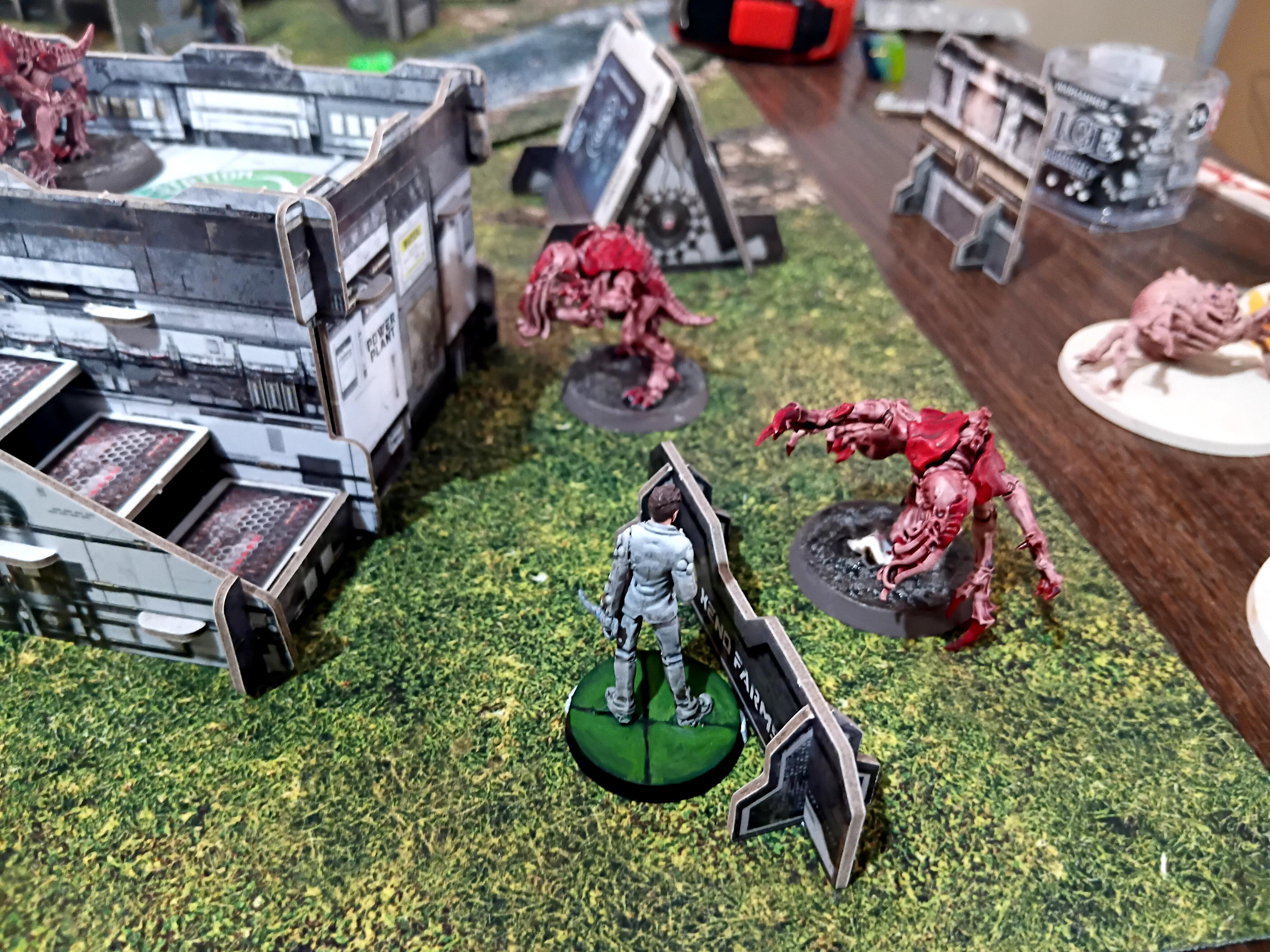 Adventure Game, Azakir Halgriv, Five Parsecs From Home, Fun, Genestealer, Mercenary, Miniatures, Minis, Ninjas, Sci Fi, Science Fiction, Sela Orrel, Ship Crew, Single Player